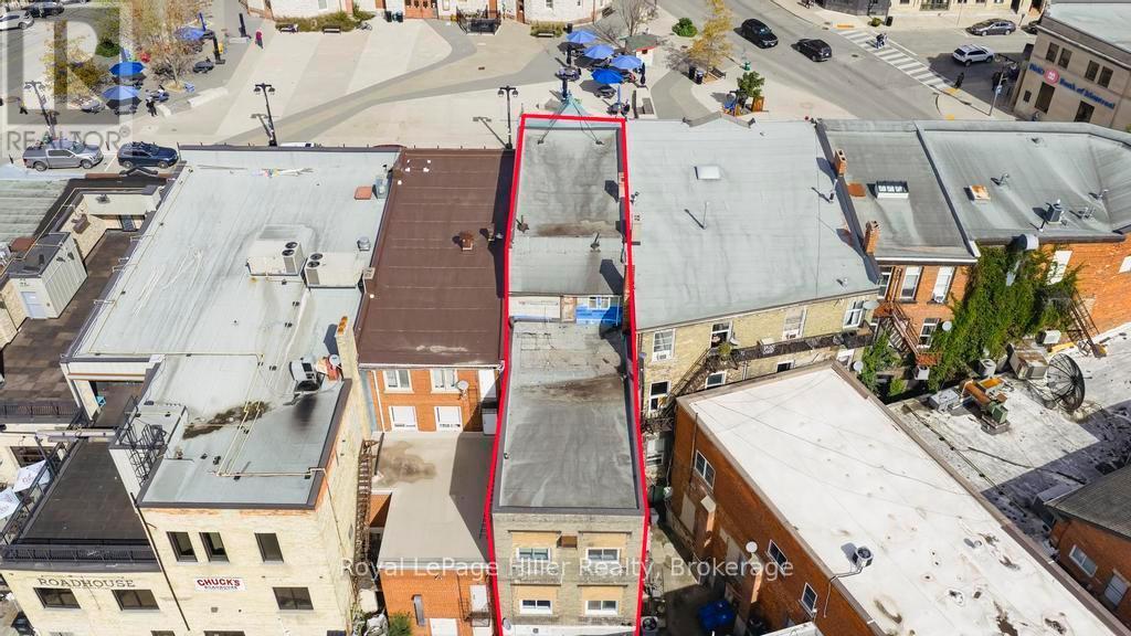 












21 MARKET PLACE

,
Stratford,




Ontario
N5A1A4

