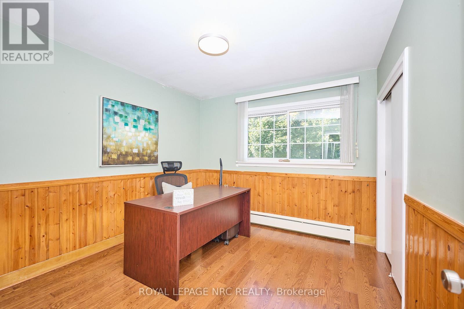 












81 RIVERVIEW BOULEVARD

,
St. Catharines (Glendale/Glenridge),




Ontario
L2T3L9

