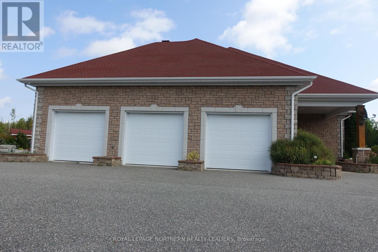 












1900 SANDY FALLS ROAD

,
Timmins (MTJ - 101 West),




Ontario
P4N7C3

