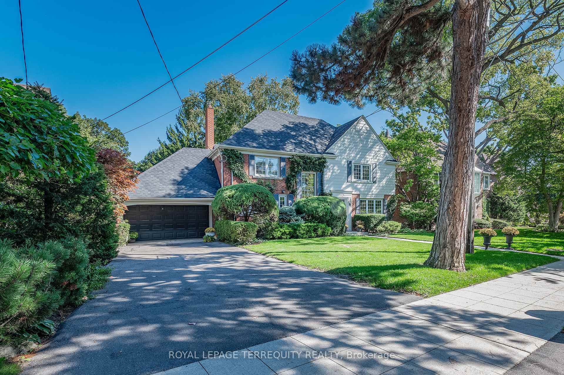 









223


Riverside

Drive,
Toronto,




ON
M6S 4A8

