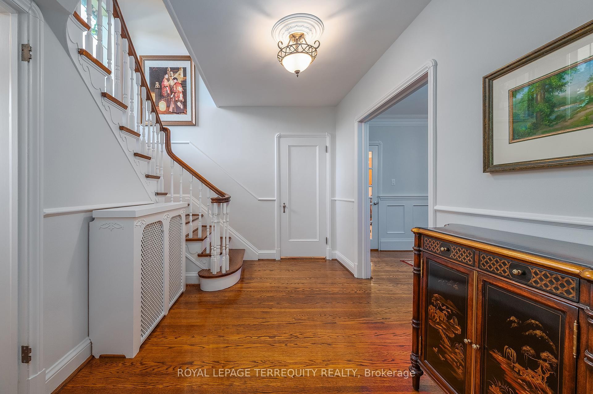 









223


Riverside

Drive,
Toronto,




ON
M6S 4A8

