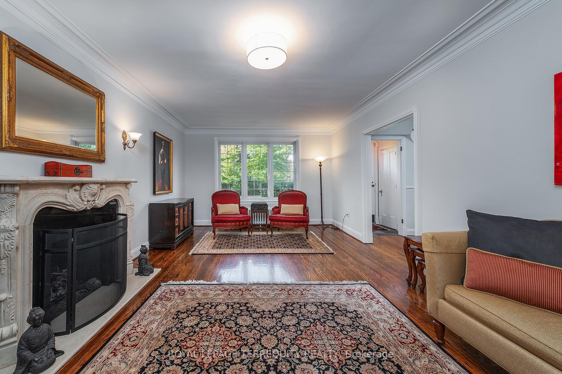 









223


Riverside

Drive,
Toronto,




ON
M6S 4A8

