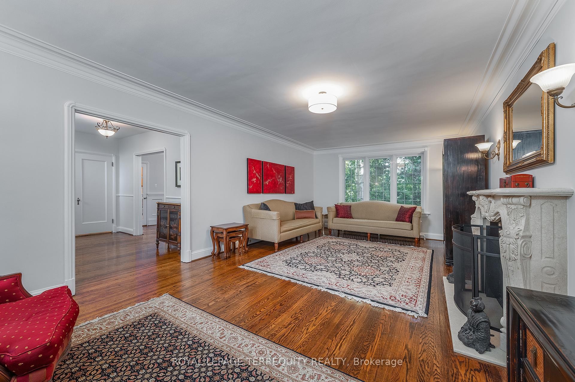 









223


Riverside

Drive,
Toronto,




ON
M6S 4A8

