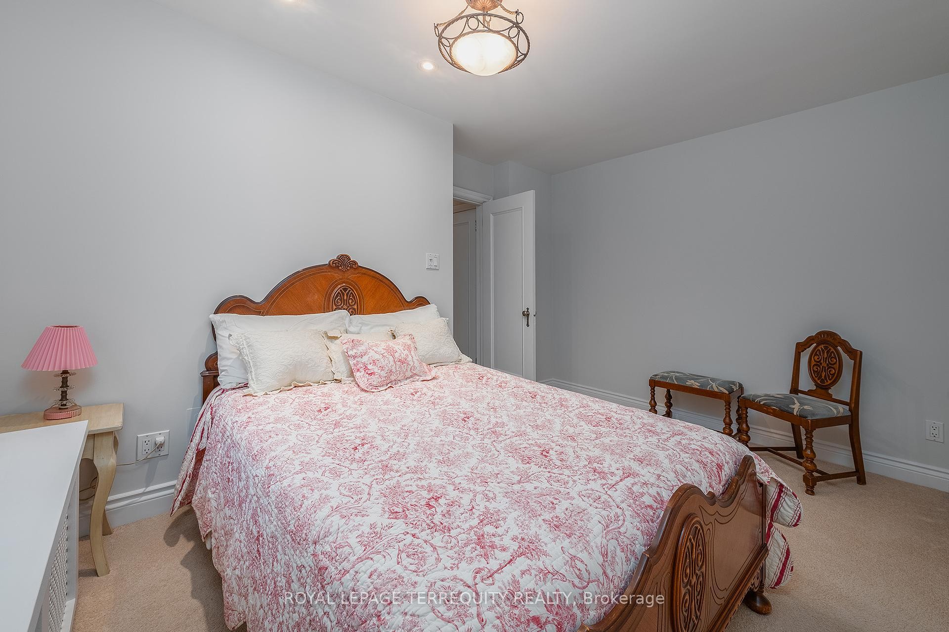 









223


Riverside

Drive,
Toronto,




ON
M6S 4A8

