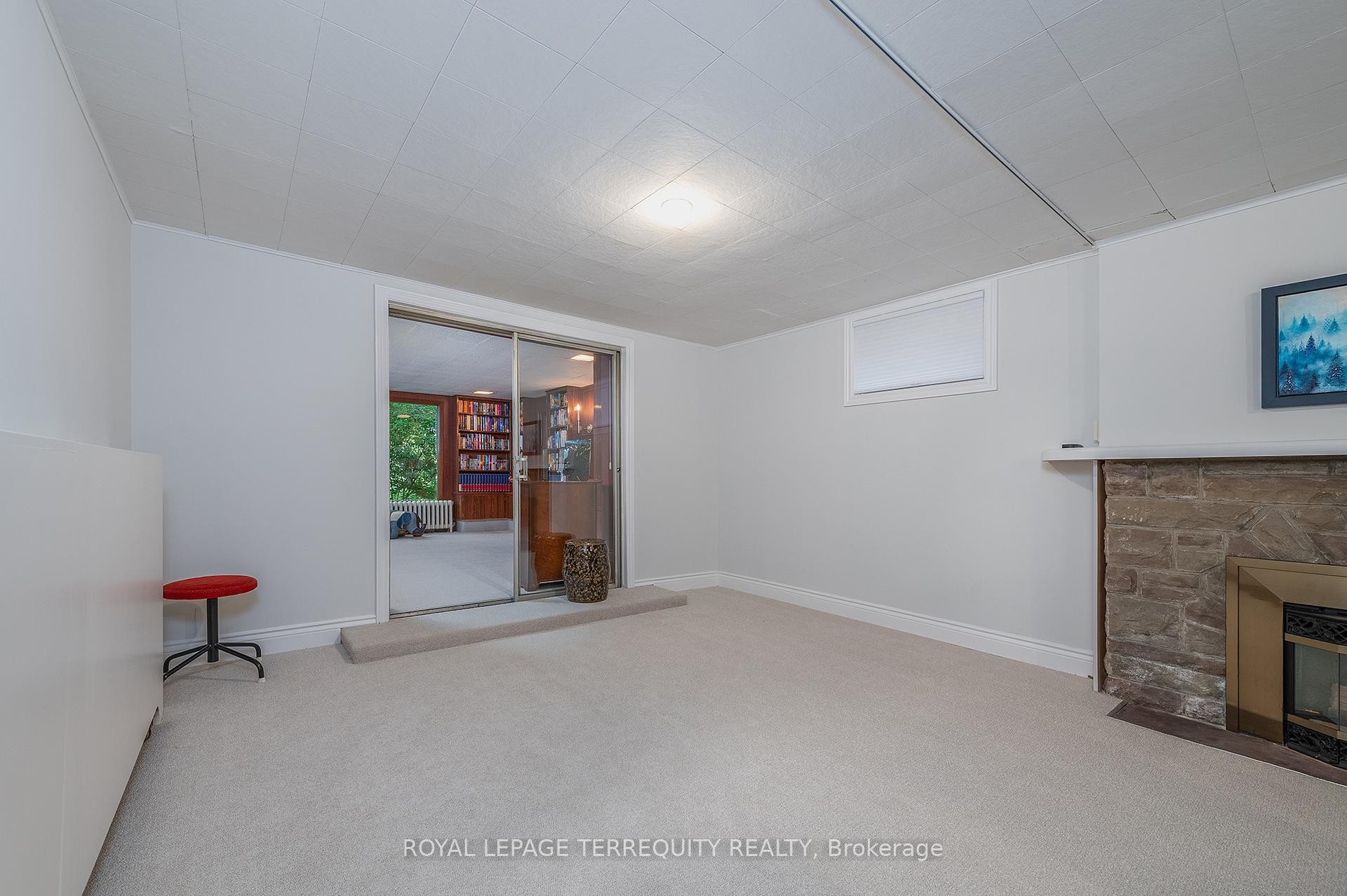 









223


Riverside

Drive,
Toronto,




ON
M6S 4A8

