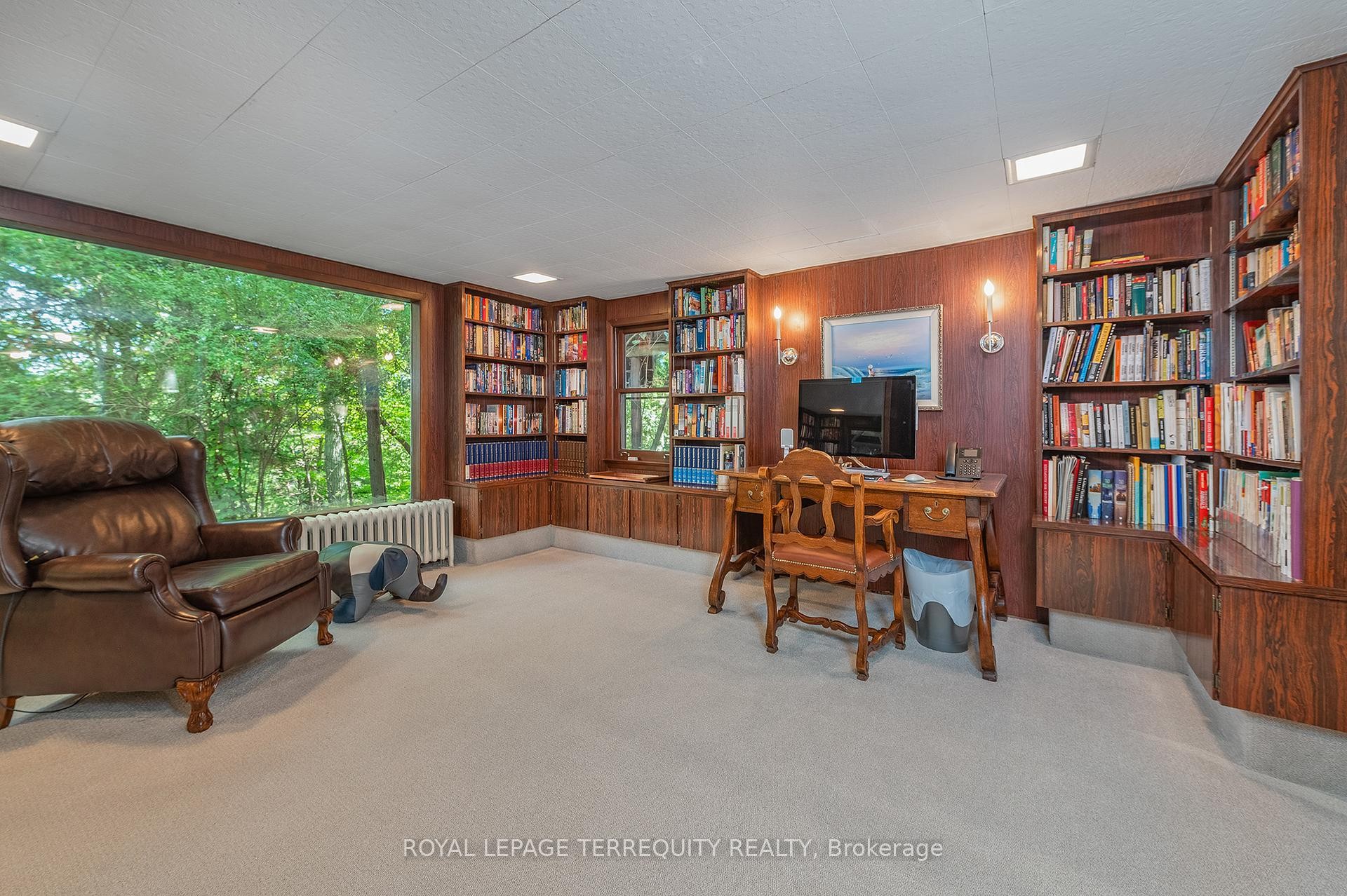 









223


Riverside

Drive,
Toronto,




ON
M6S 4A8

