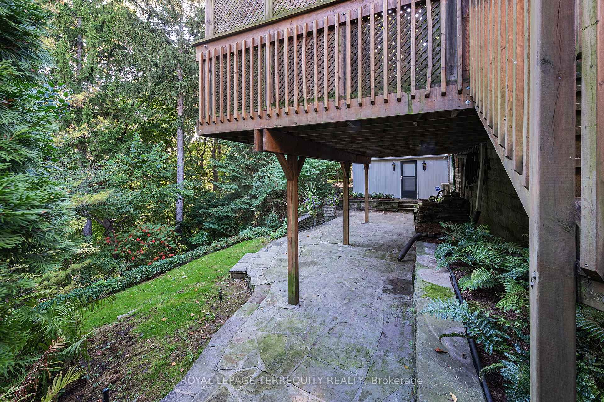









223


Riverside

Drive,
Toronto,




ON
M6S 4A8

