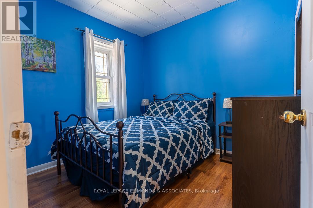 












303 MURRAY STREET W

,
Pembroke,




Ontario
K8A4P1

