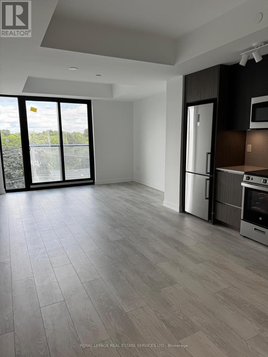 












608 - 801 THE QUEENSWAY

,
Toronto,




Ontario
M8Z1N4

