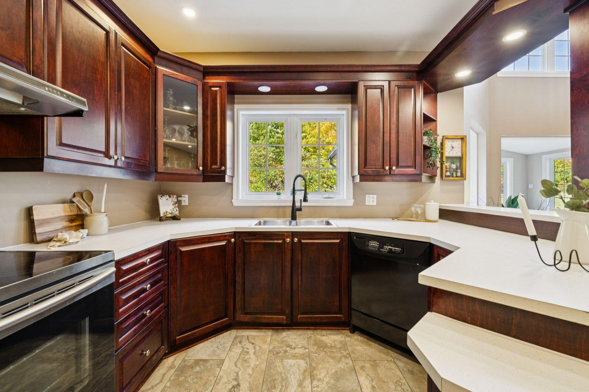 









150


Ch. Rawcliffe

,
Grenville-sur-la-Rouge,




QC
J0V1B0

