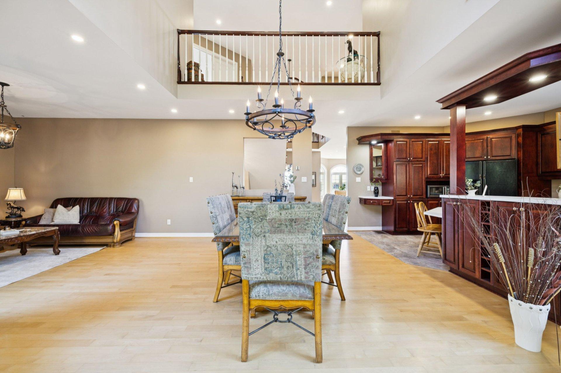 









150


Ch. Rawcliffe

,
Grenville-sur-la-Rouge,




QC
J0V1B0

