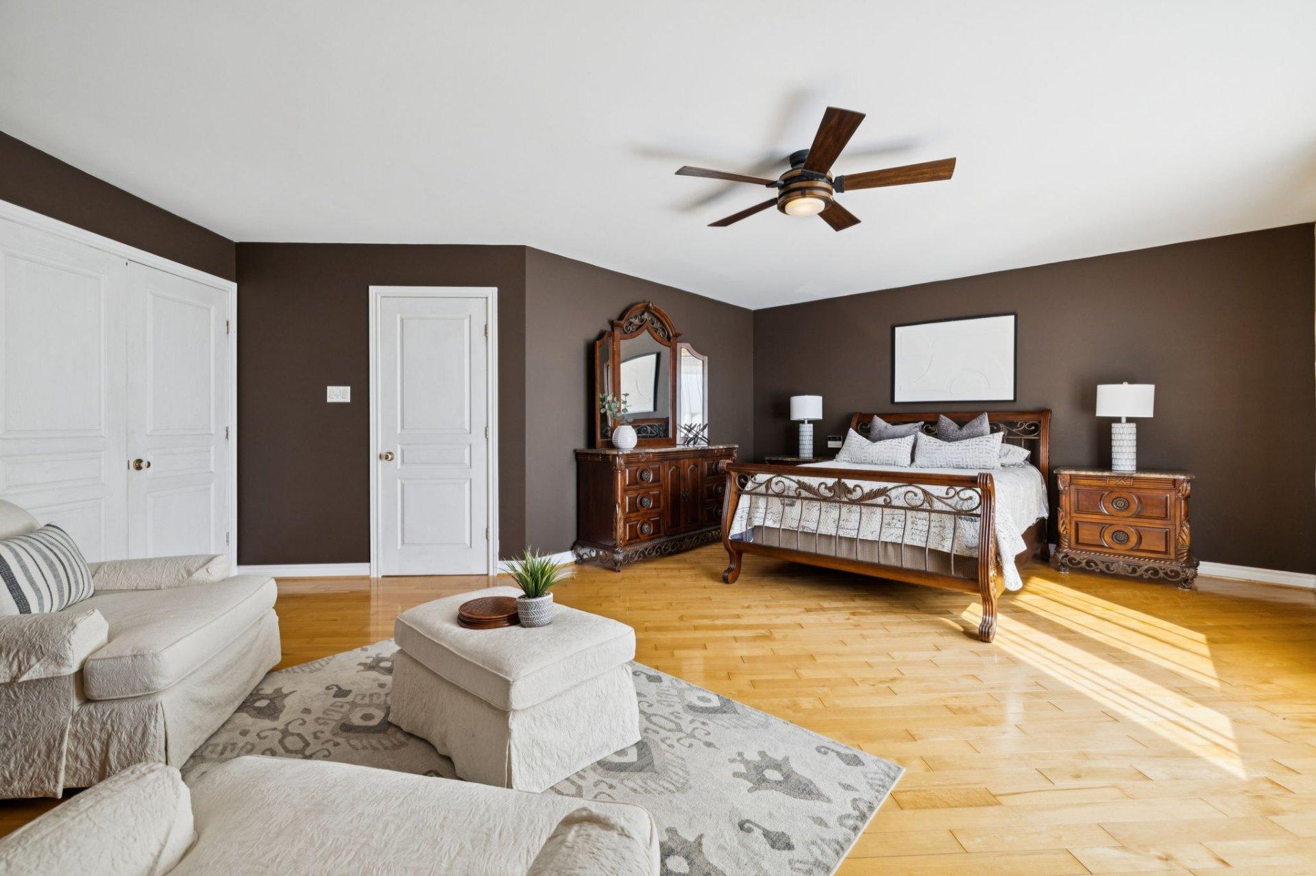 









150


Ch. Rawcliffe

,
Grenville-sur-la-Rouge,




QC
J0V1B0

