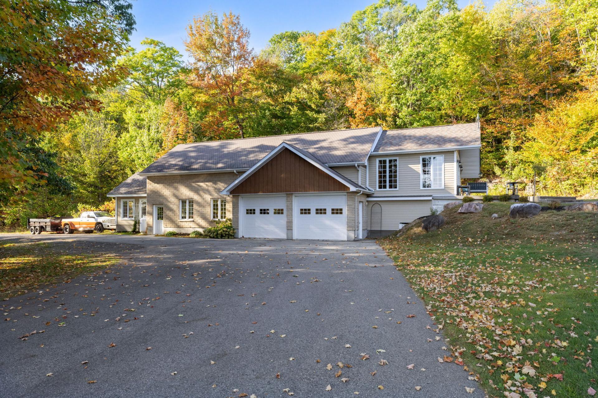 









150


Ch. Rawcliffe

,
Grenville-sur-la-Rouge,




QC
J0V1B0

