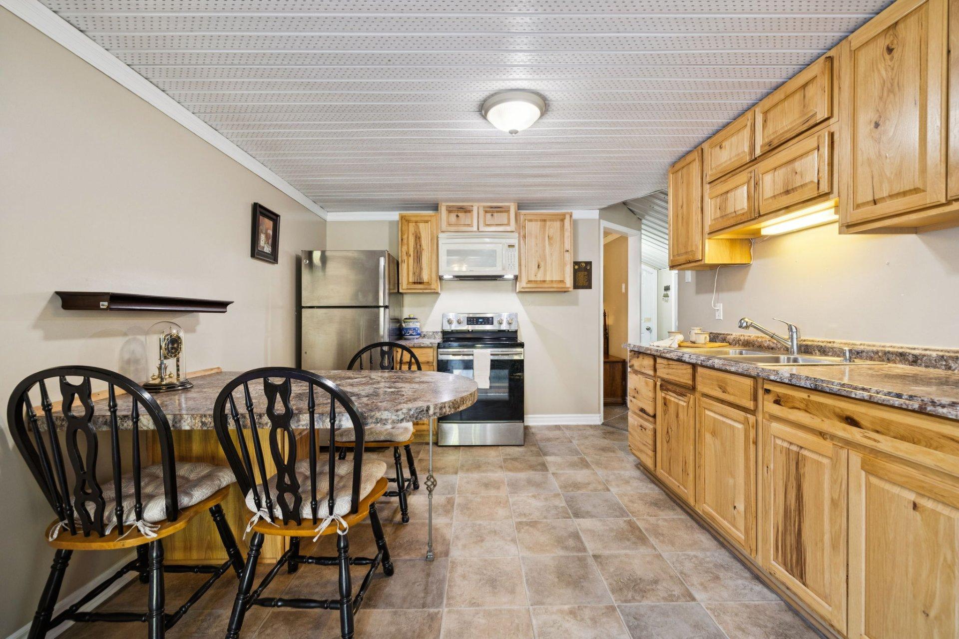 









150


Ch. Rawcliffe

,
Grenville-sur-la-Rouge,




QC
J0V1B0

