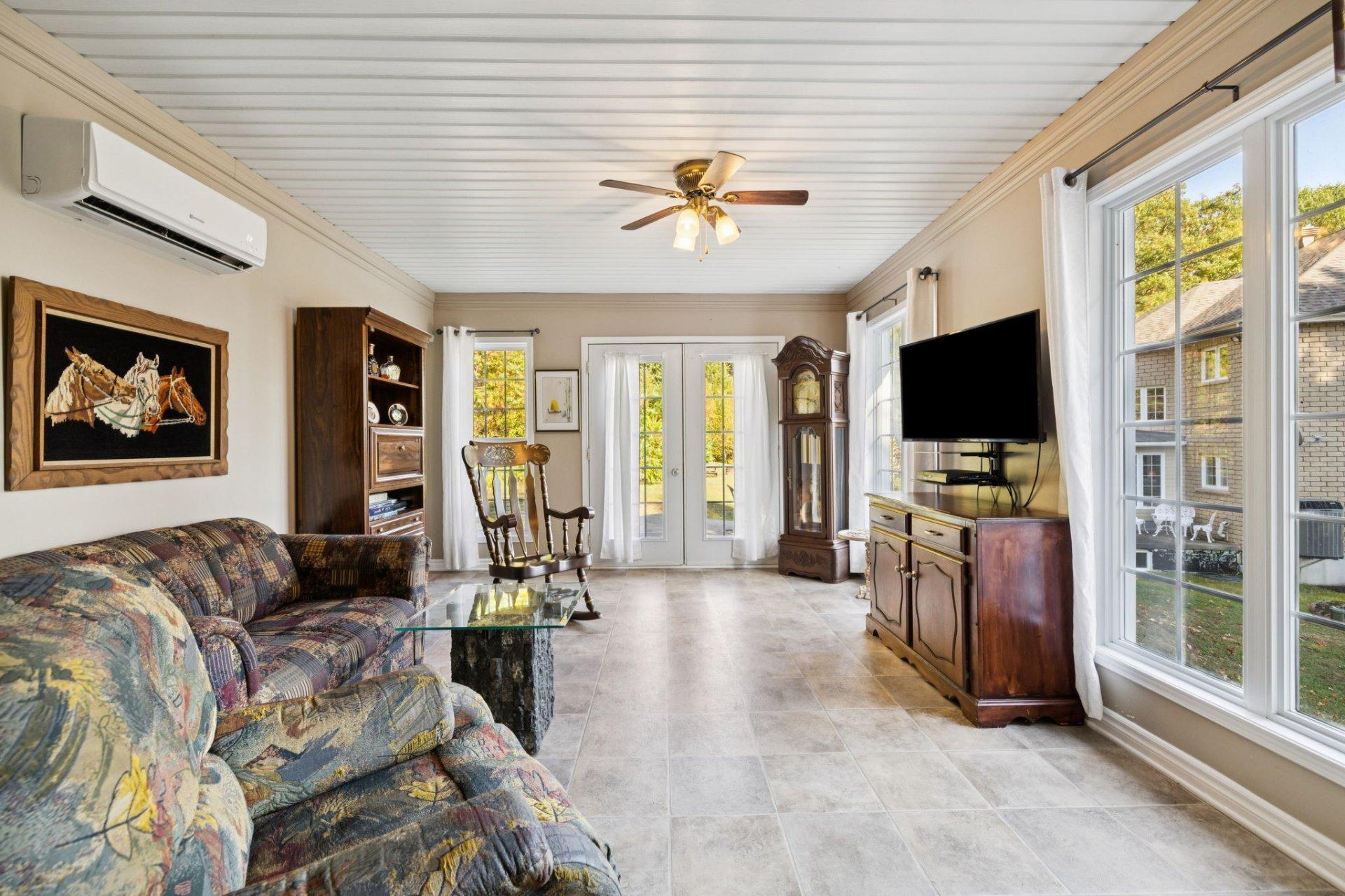 









150


Ch. Rawcliffe

,
Grenville-sur-la-Rouge,




QC
J0V1B0

