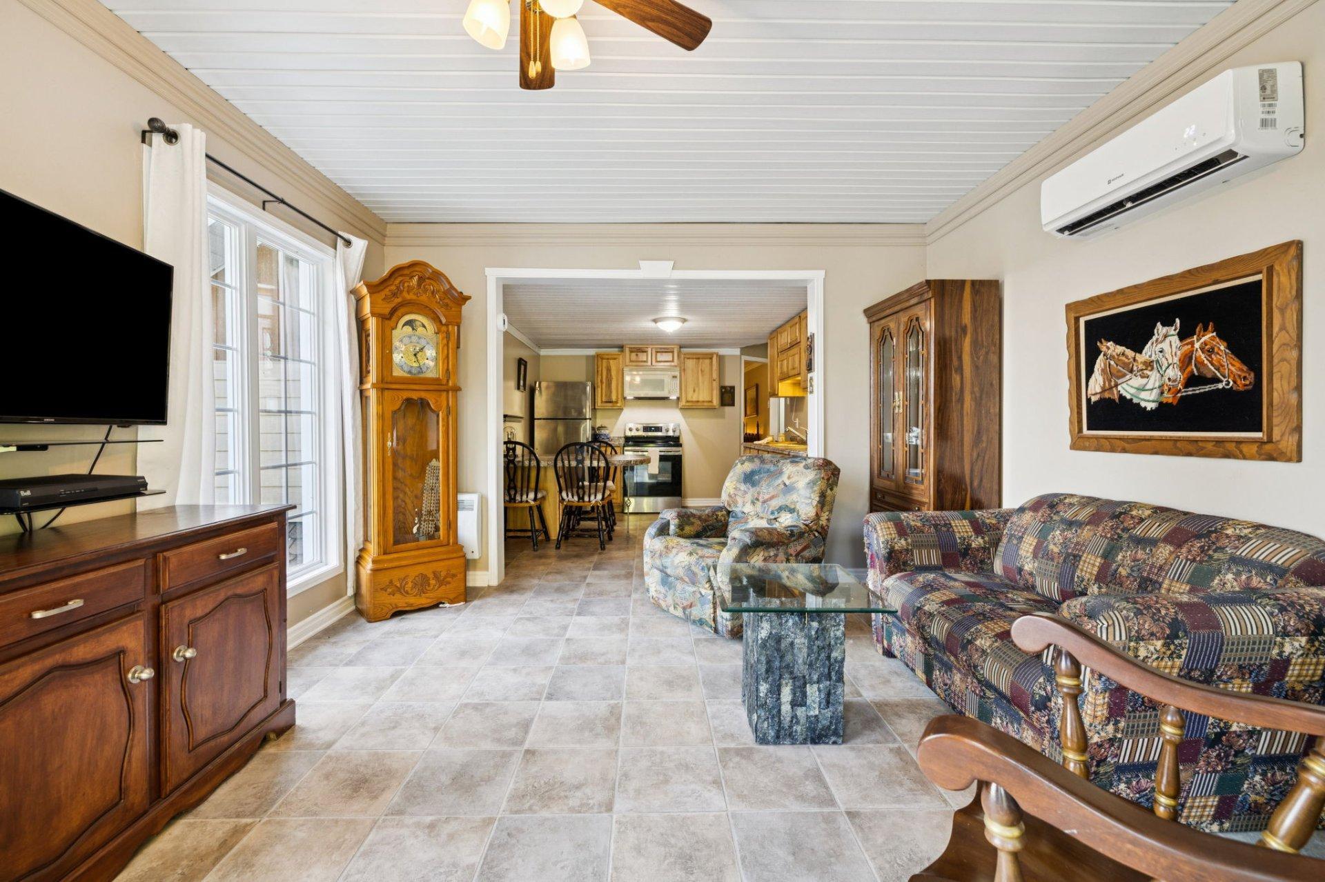 









150


Ch. Rawcliffe

,
Grenville-sur-la-Rouge,




QC
J0V1B0

