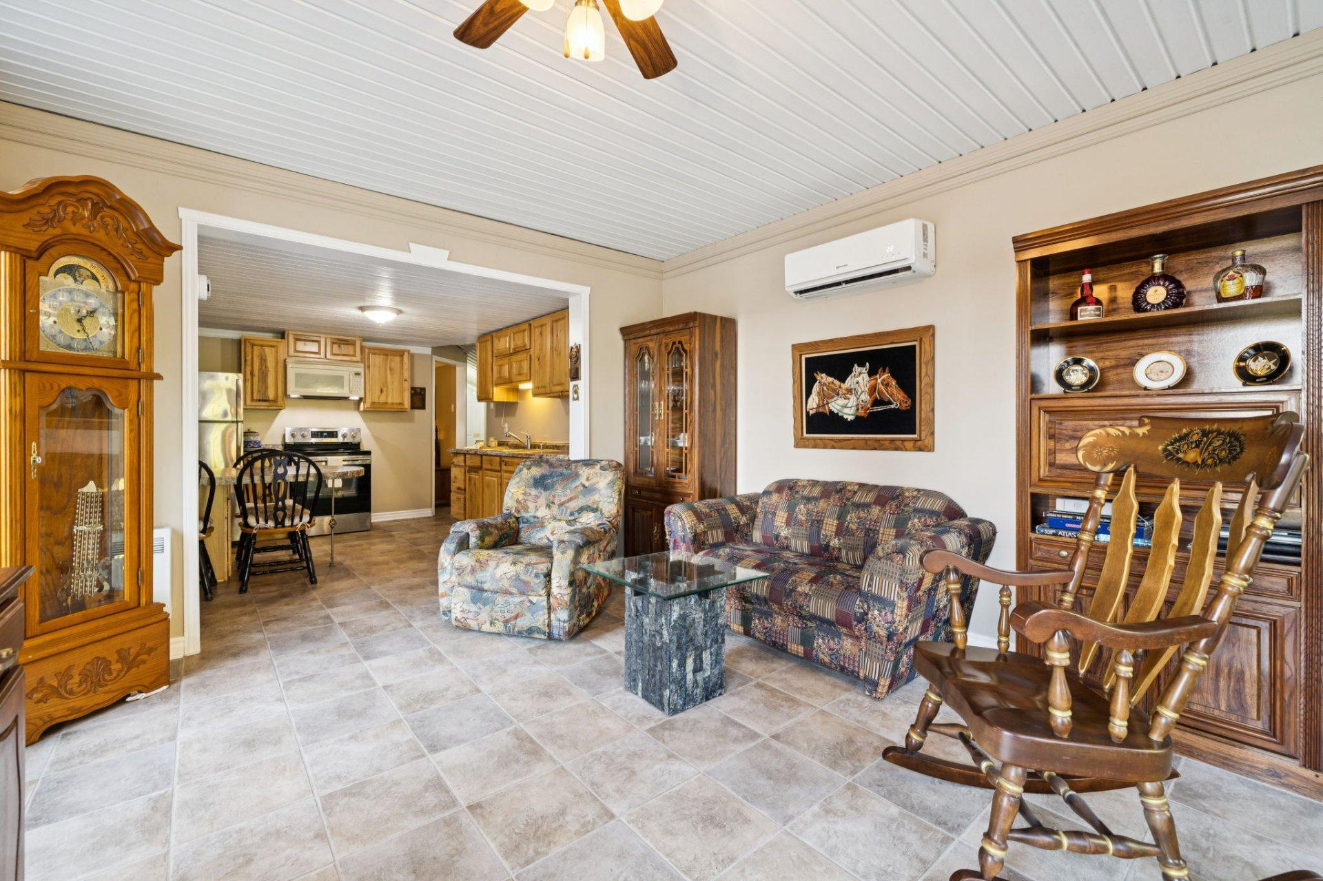 









150


Ch. Rawcliffe

,
Grenville-sur-la-Rouge,




QC
J0V1B0

