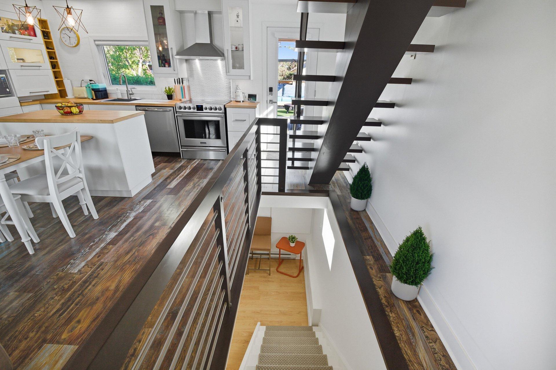 









84


Rue Chauveau

,
Gatineau (Hull),




QC
J8Y3B2


