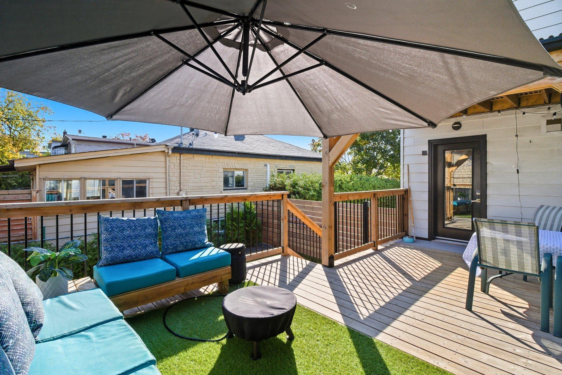









84


Rue Chauveau

,
Gatineau (Hull),




QC
J8Y3B2

