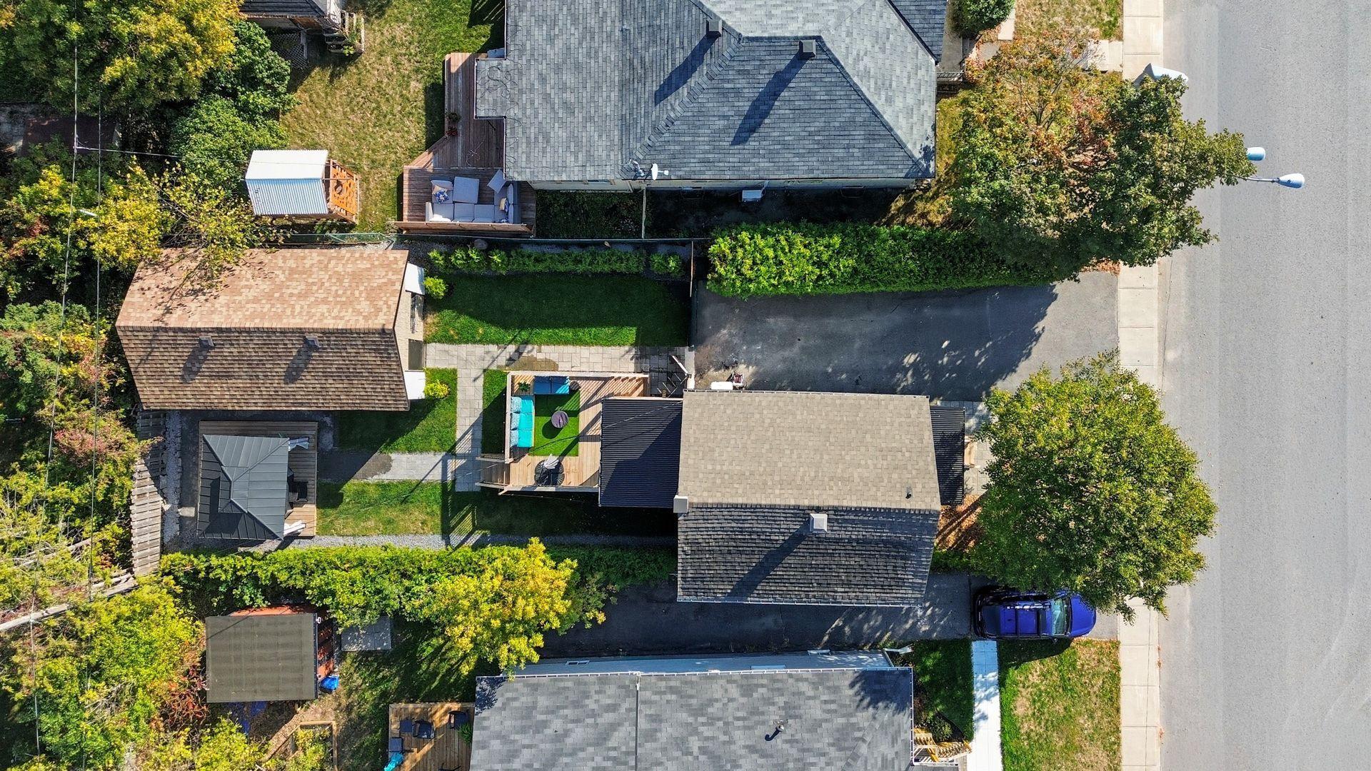 









84


Rue Chauveau

,
Gatineau (Hull),




QC
J8Y3B2

