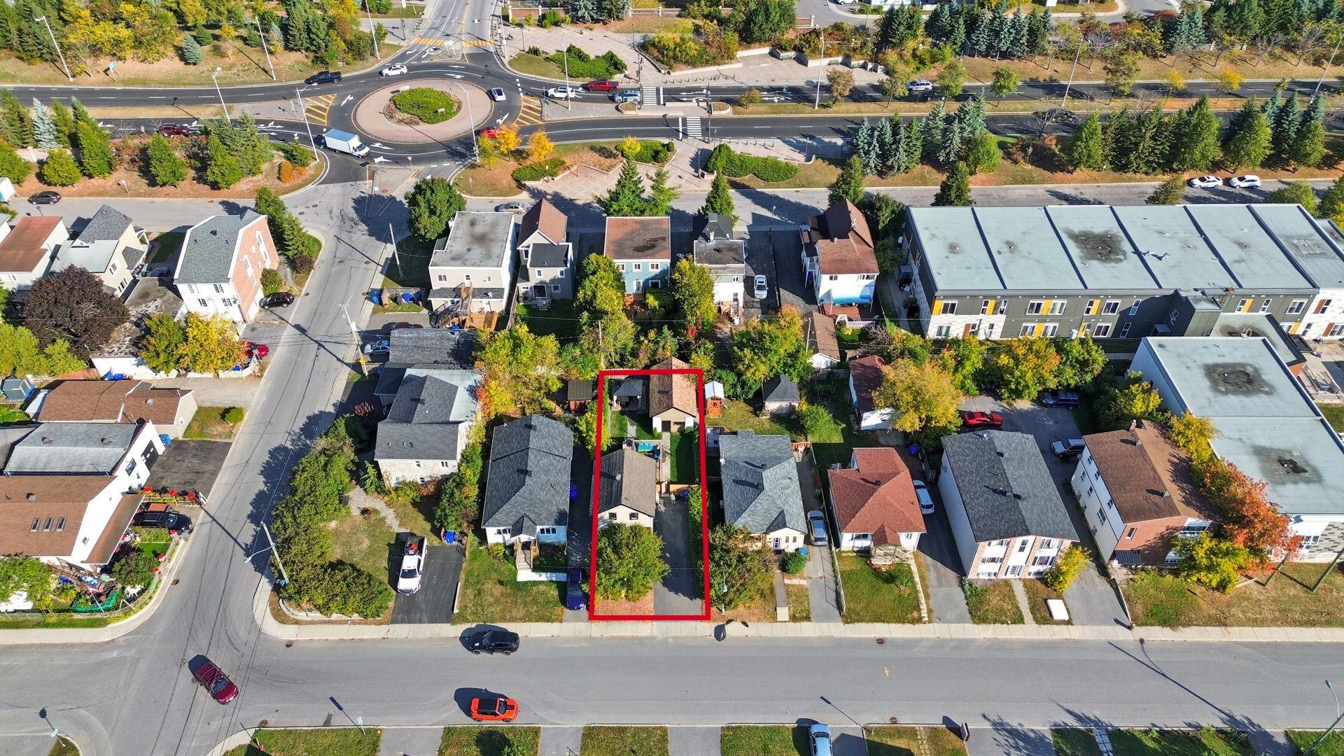 









84


Rue Chauveau

,
Gatineau (Hull),




QC
J8Y3B2


