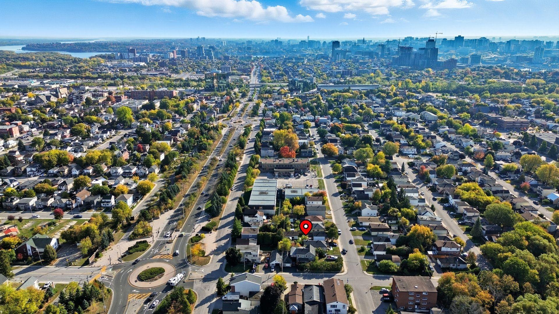









84


Rue Chauveau

,
Gatineau (Hull),




QC
J8Y3B2

