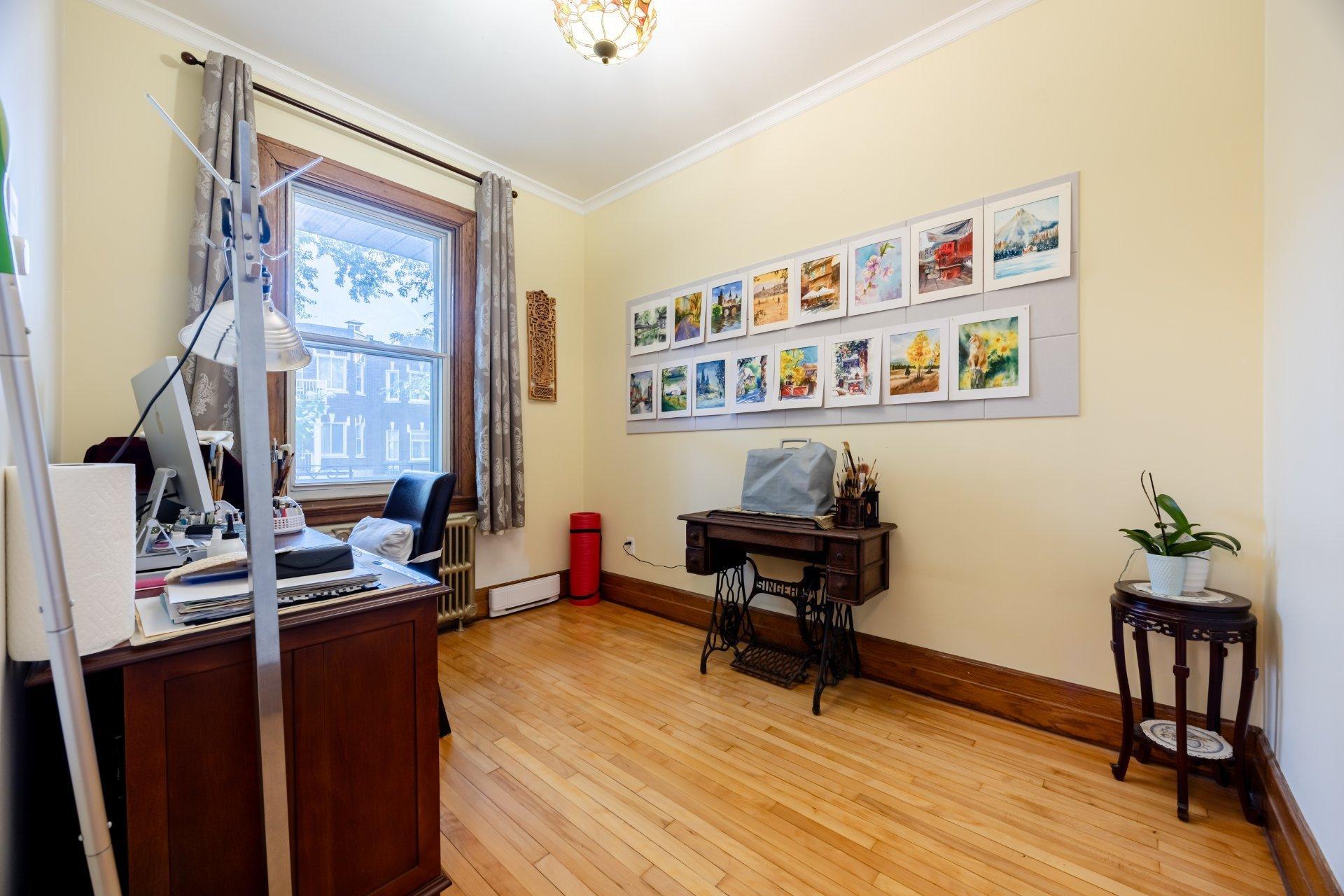 









2260


Av. Wilson

,
Montréal (Côte-des-Neiges/Notre-Dame-de-Grâce),




QC
H4A2T3

