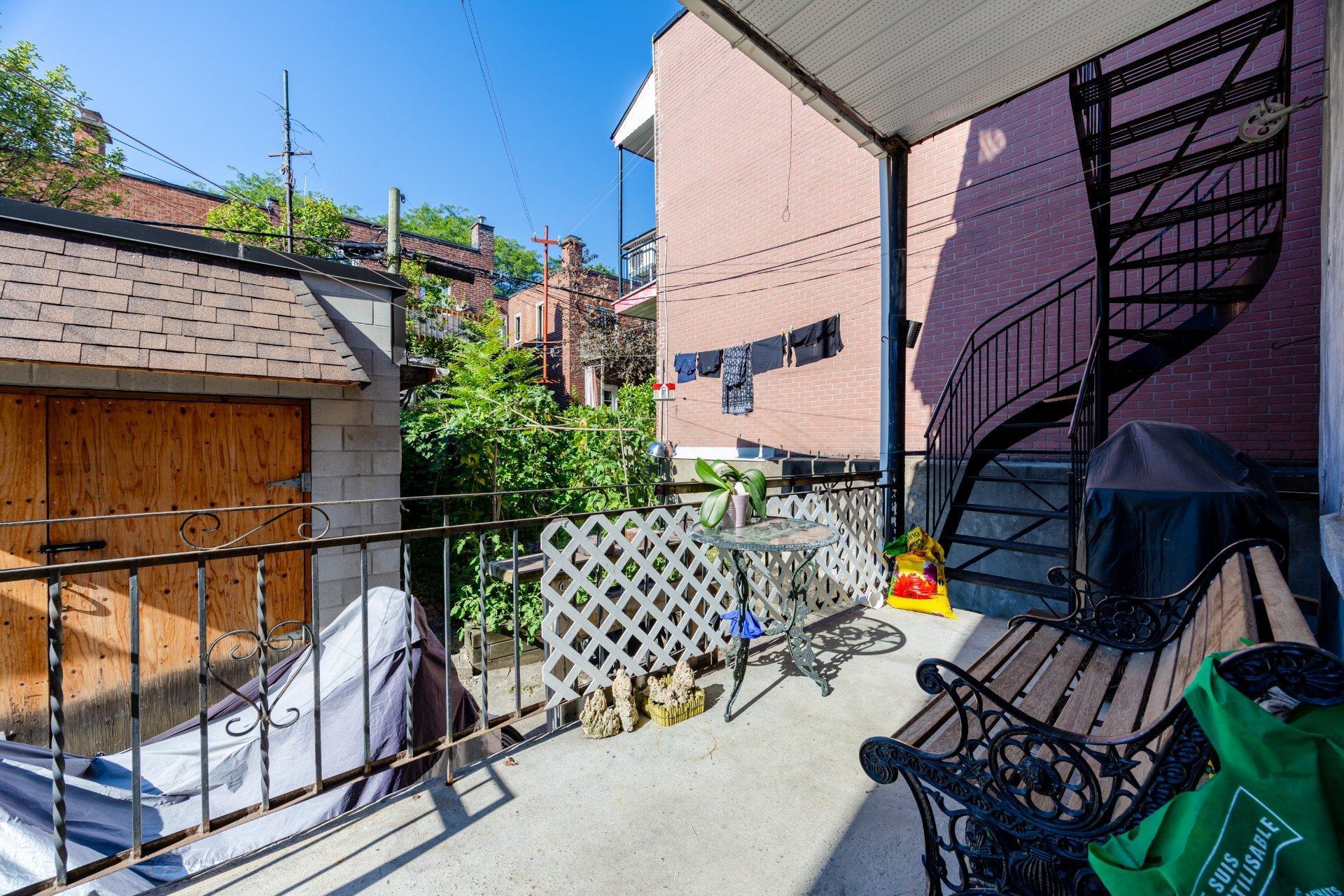 









2260


Av. Wilson

,
Montréal (Côte-des-Neiges/Notre-Dame-de-Grâce),




QC
H4A2T3

