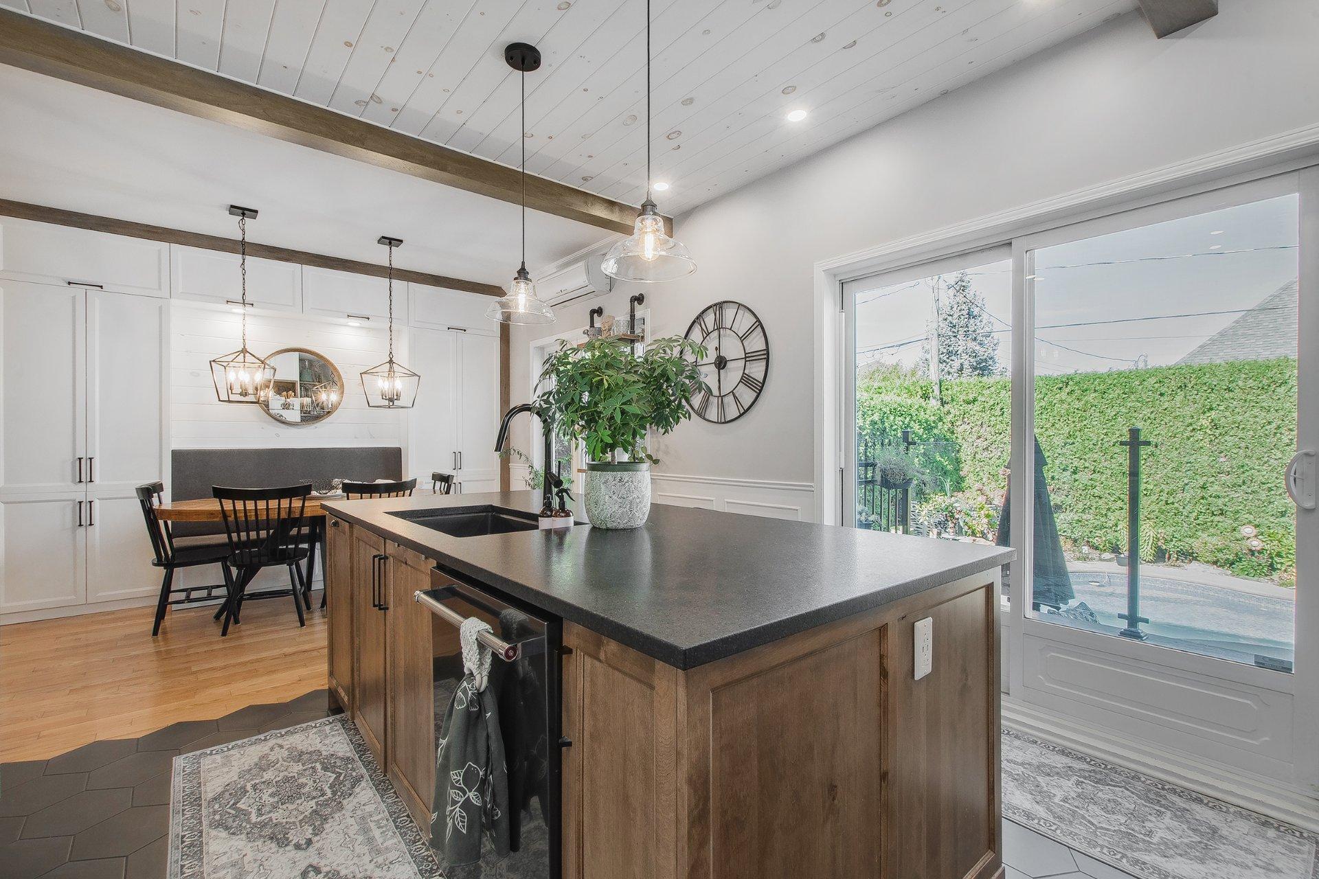 









2442


Rue des Jacinthes

,
Terrebonne (Terrebonne),




QC
J6X0A5

