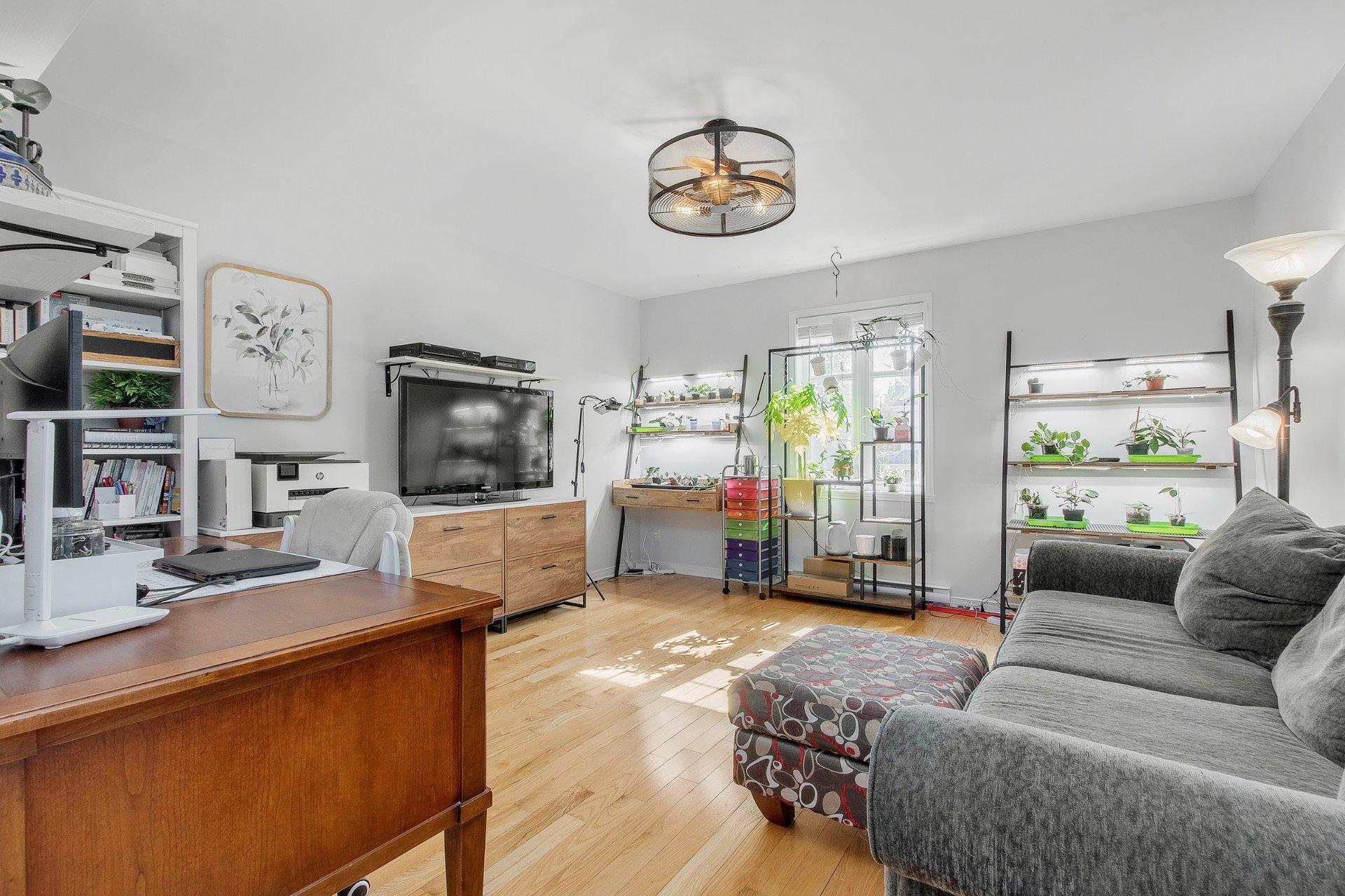 









2442


Rue des Jacinthes

,
Terrebonne (Terrebonne),




QC
J6X0A5

