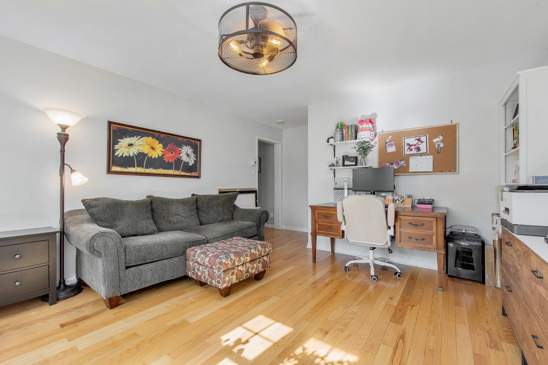 









2442


Rue des Jacinthes

,
Terrebonne (Terrebonne),




QC
J6X0A5

