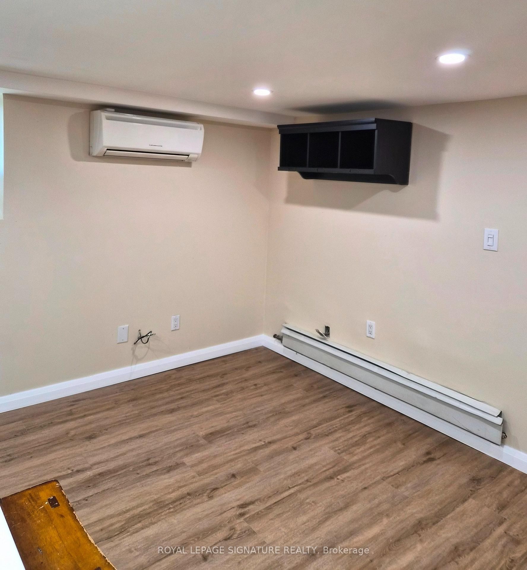 









1


Maynard

Avenue, 2,
Toronto,




ON
M6K 2Z7

