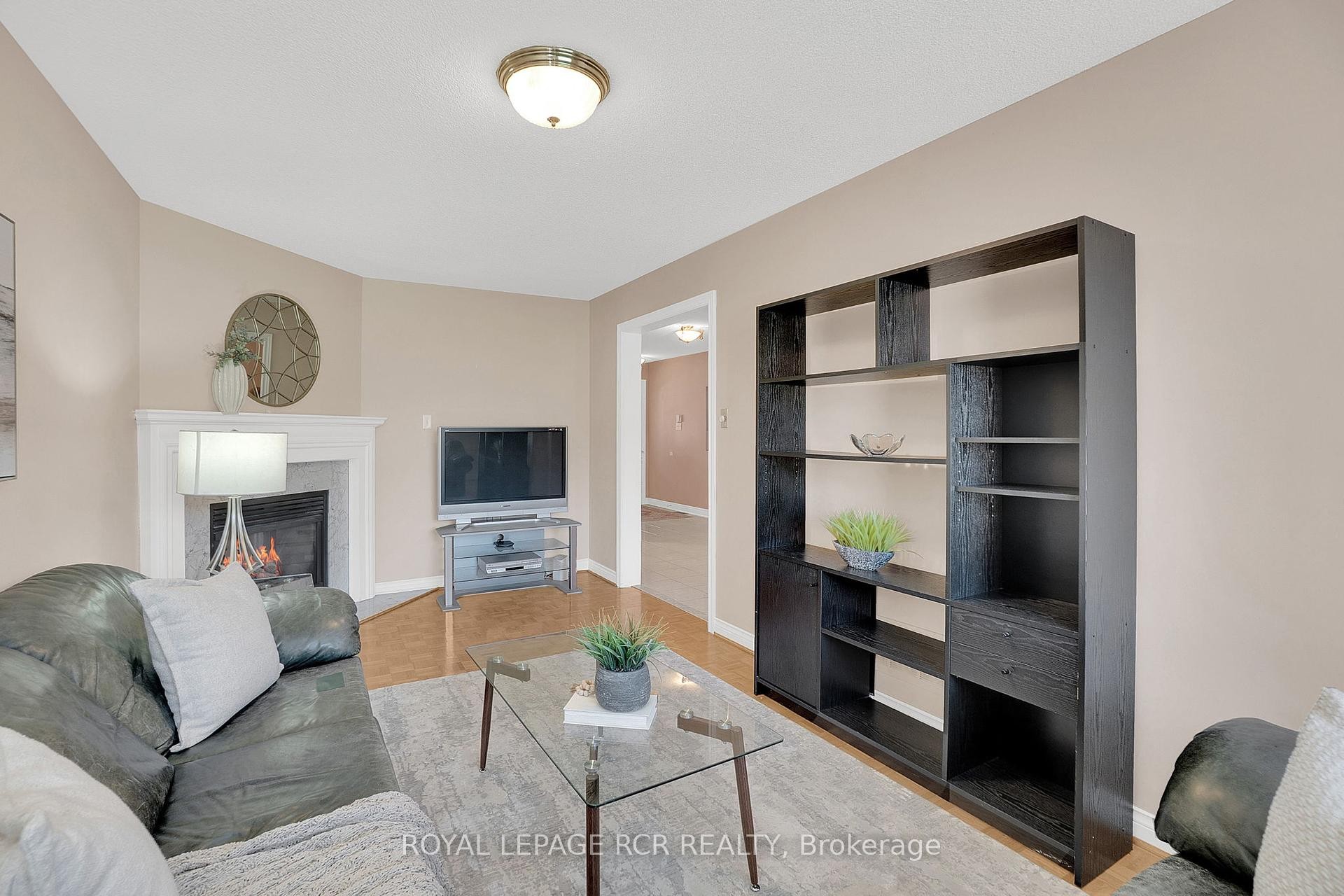 









70


Zucchet

Court,
Vaughan,




ON
L4L 8T7


