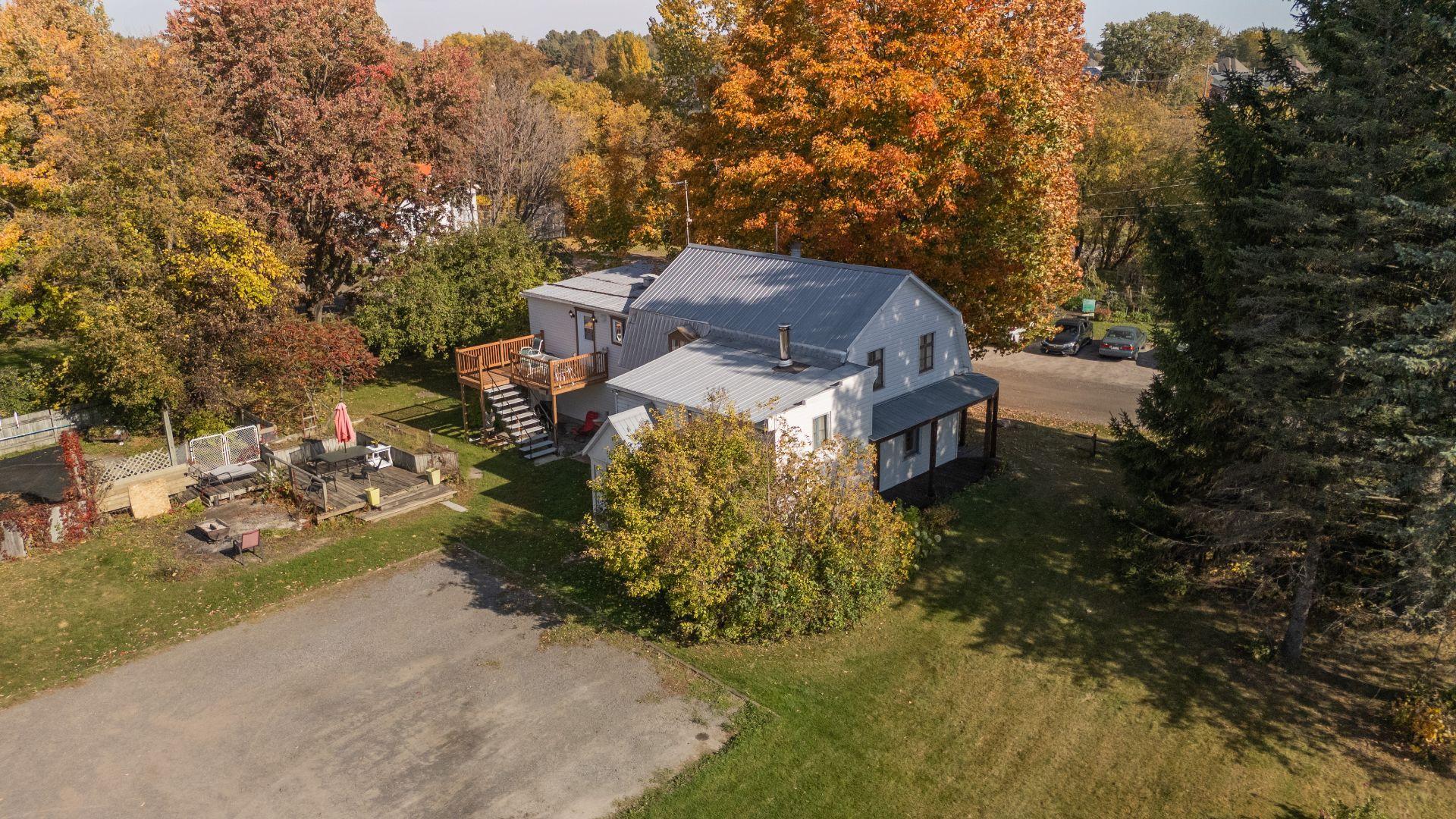 









2721


Place Raynault

,
L'Assomption,




QC
J5W4Z6

