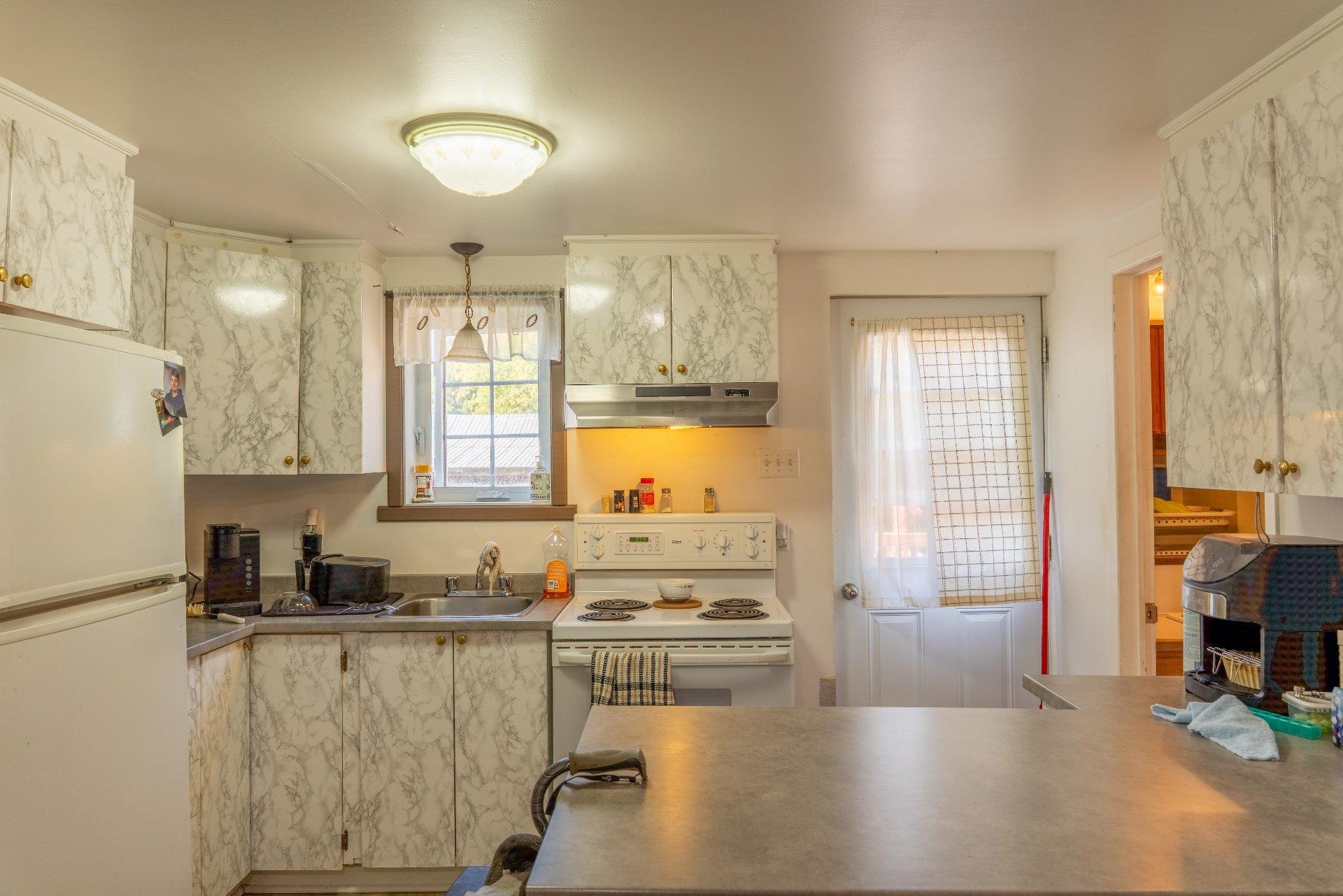 









2721


Place Raynault

,
L'Assomption,




QC
J5W4Z6

