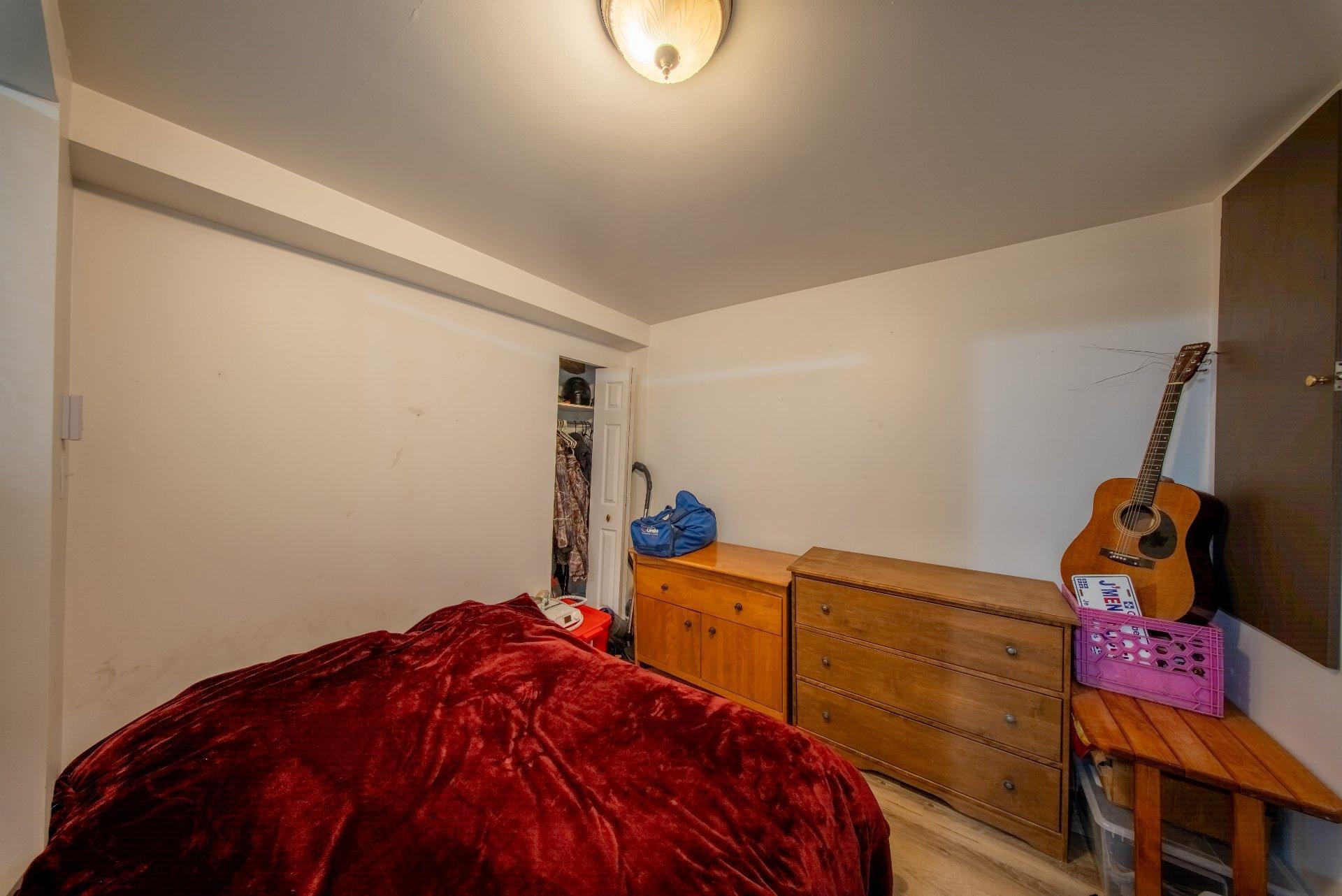 









2721


Place Raynault

,
L'Assomption,




QC
J5W4Z6

