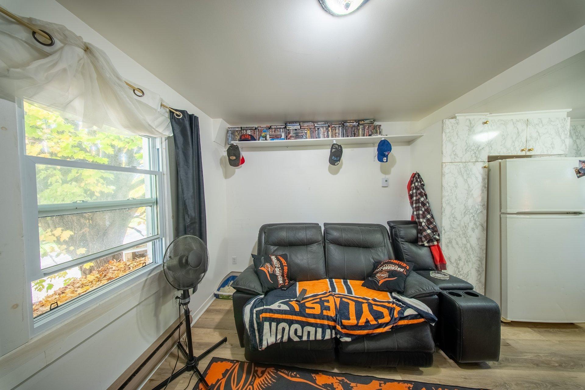 









2721


Place Raynault

,
L'Assomption,




QC
J5W4Z6

