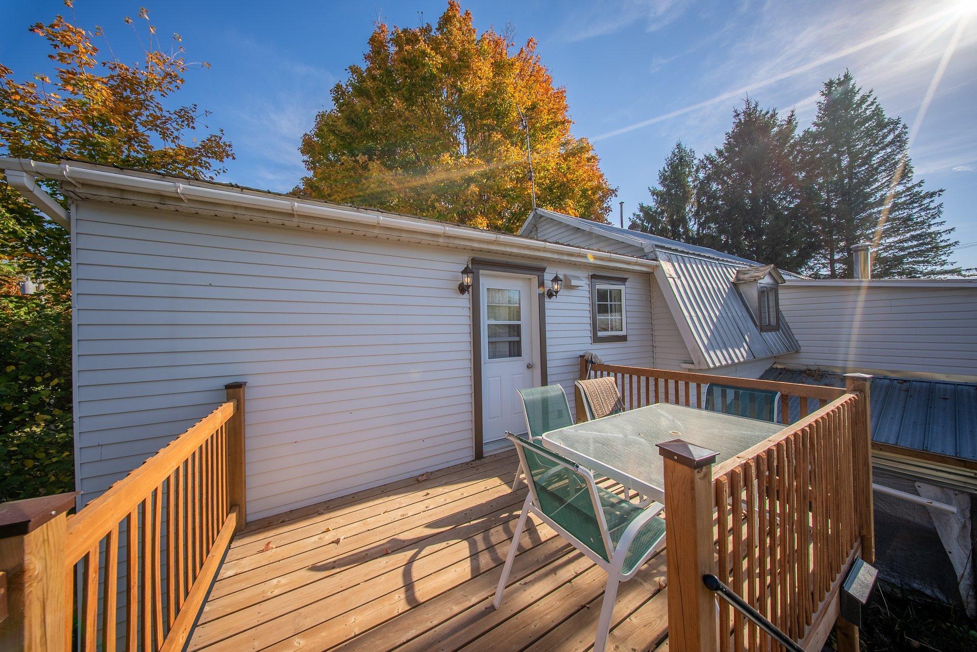 









2721


Place Raynault

,
L'Assomption,




QC
J5W4Z6

