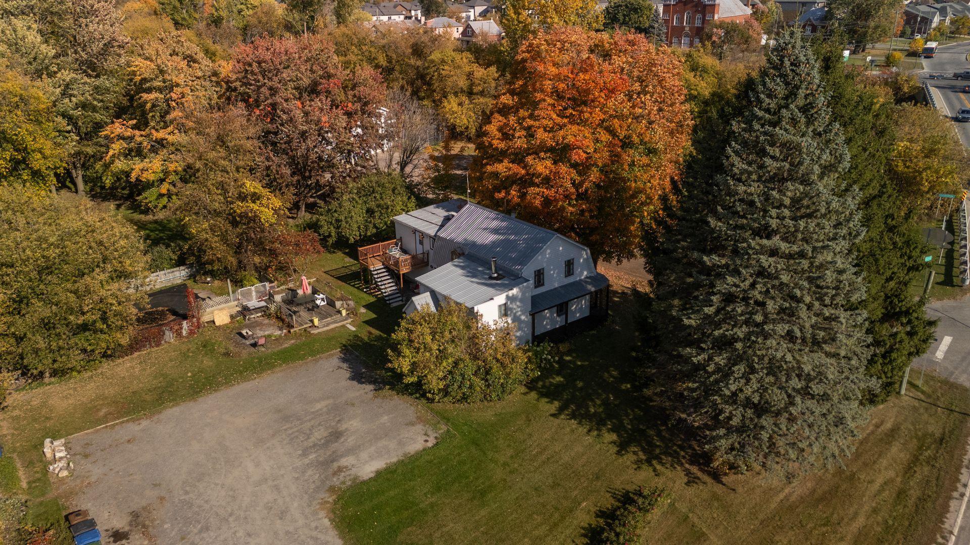









2721


Place Raynault

,
L'Assomption,




QC
J5W4Z6

