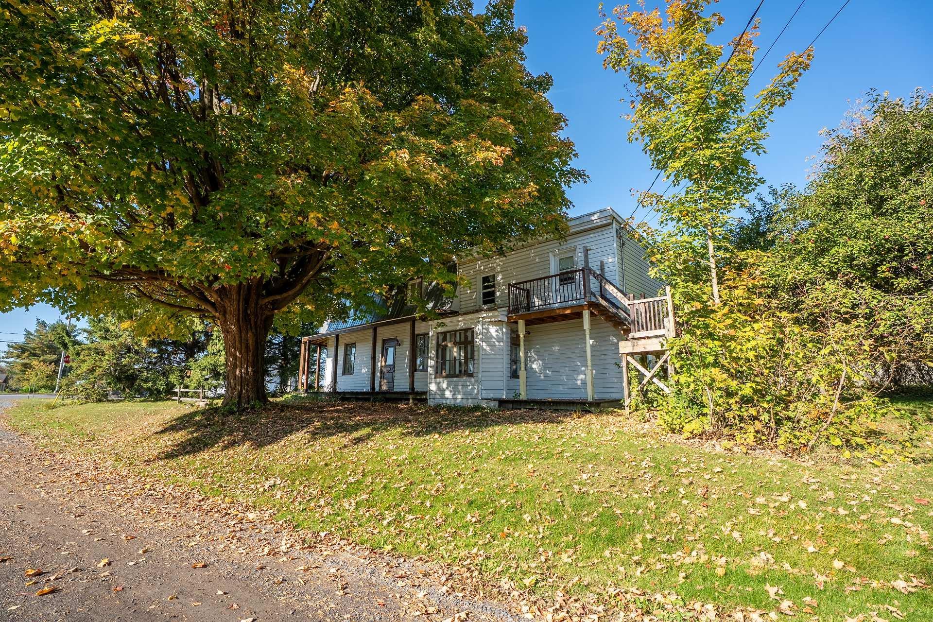 









2721


Place Raynault

,
L'Assomption,




QC
J5W4Z6


