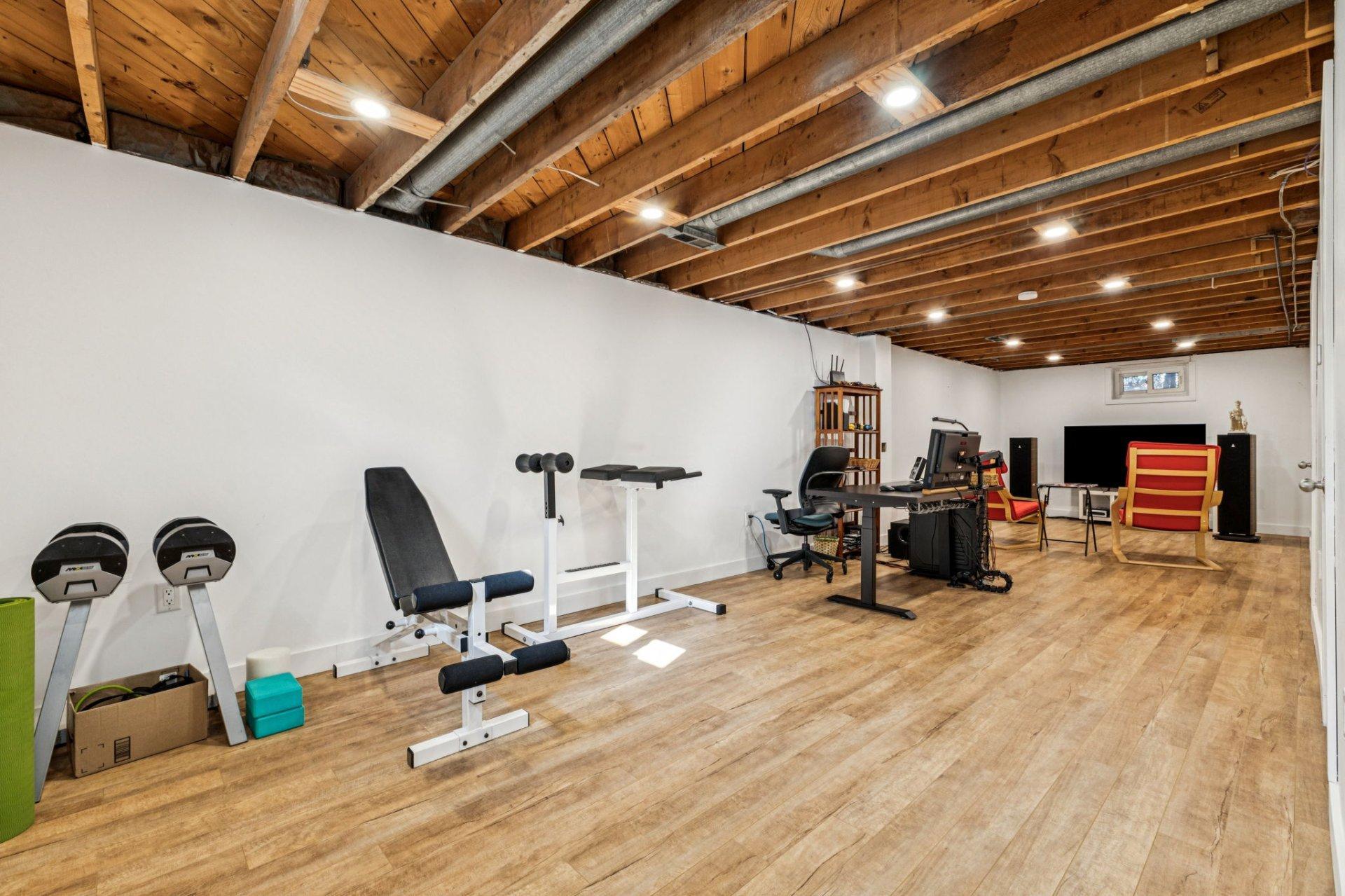 









76


Rue de Nevers

,
Gatineau (Gatineau),




QC
J8T4R5

