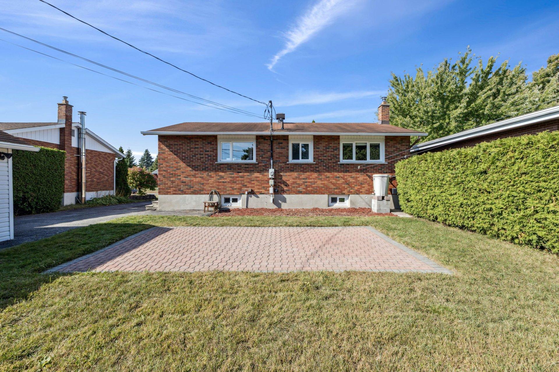 









76


Rue de Nevers

,
Gatineau (Gatineau),




QC
J8T4R5

