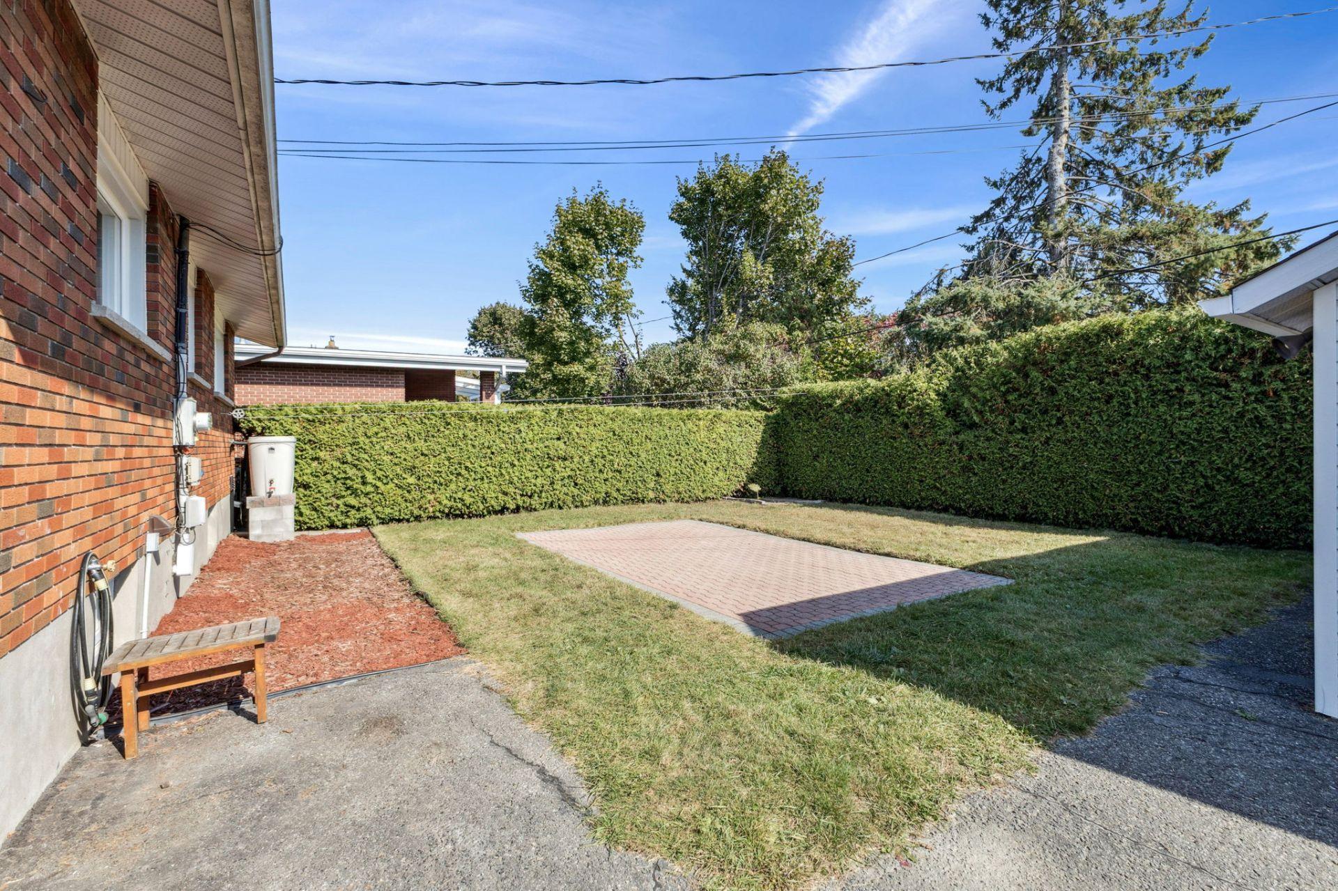 









76


Rue de Nevers

,
Gatineau (Gatineau),




QC
J8T4R5

