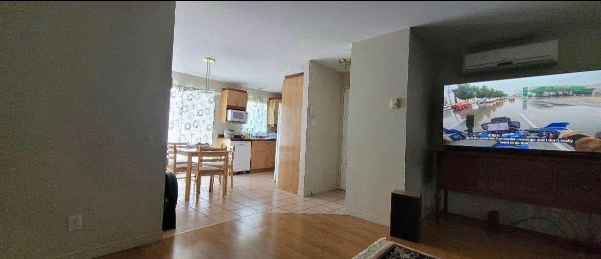 









84


Rue des Bouleaux

,
Les Coteaux,




QC
J7X1A1


