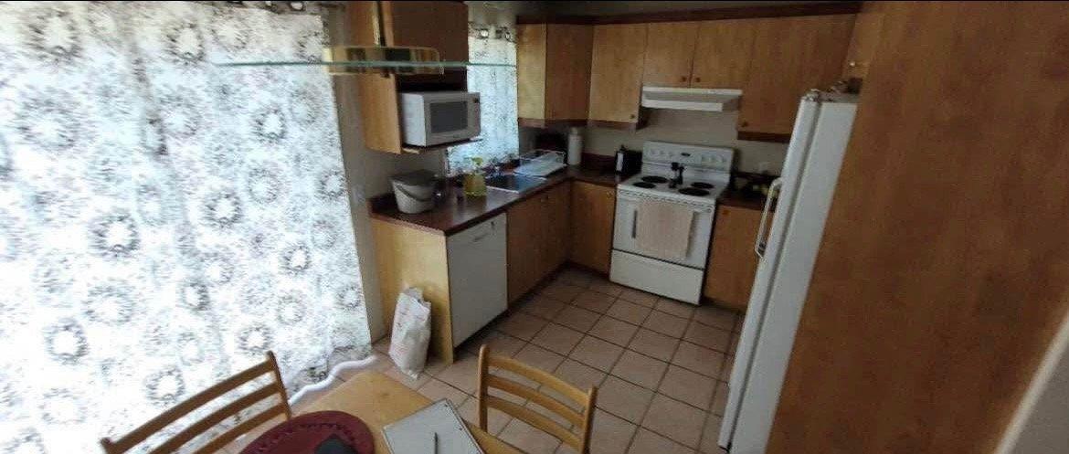 









84


Rue des Bouleaux

,
Les Coteaux,




QC
J7X1A1

