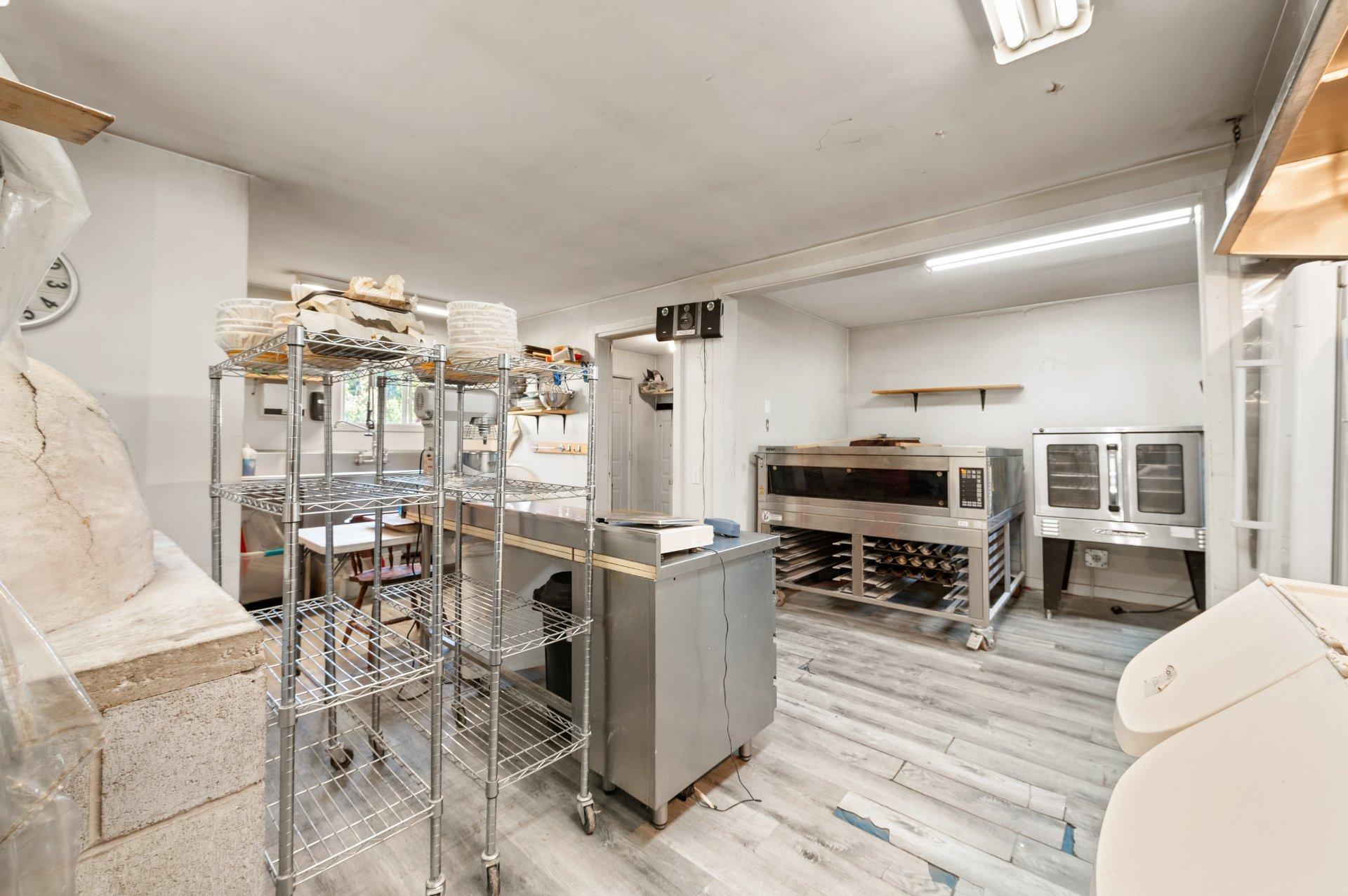 









1034


Boul. Rolland-Cloutier

,
Lantier,




QC
J0T1V0

