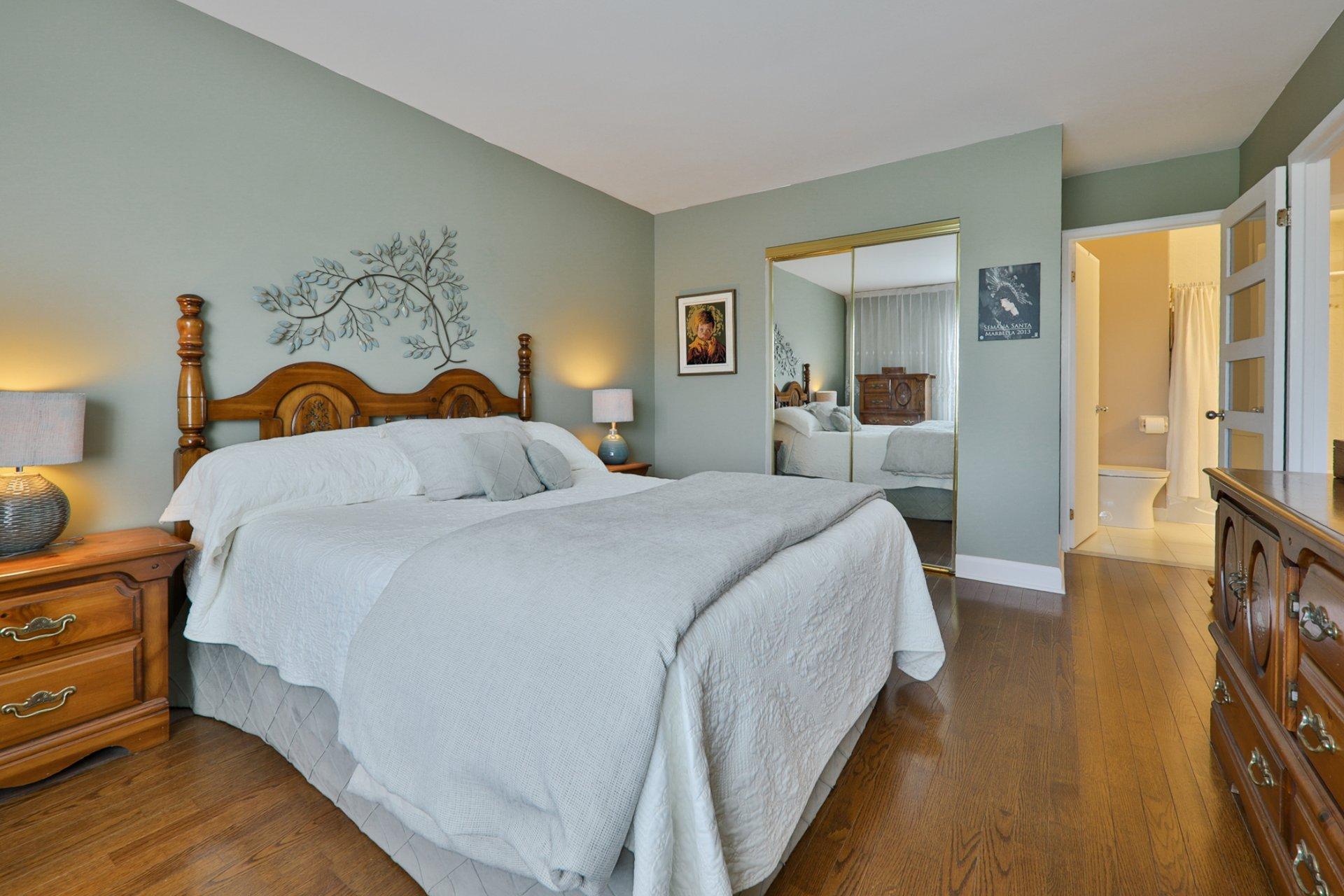 









4191


Rue de la Seine

, 506,
Laval (Chomedey),




QC
H7W2S7

