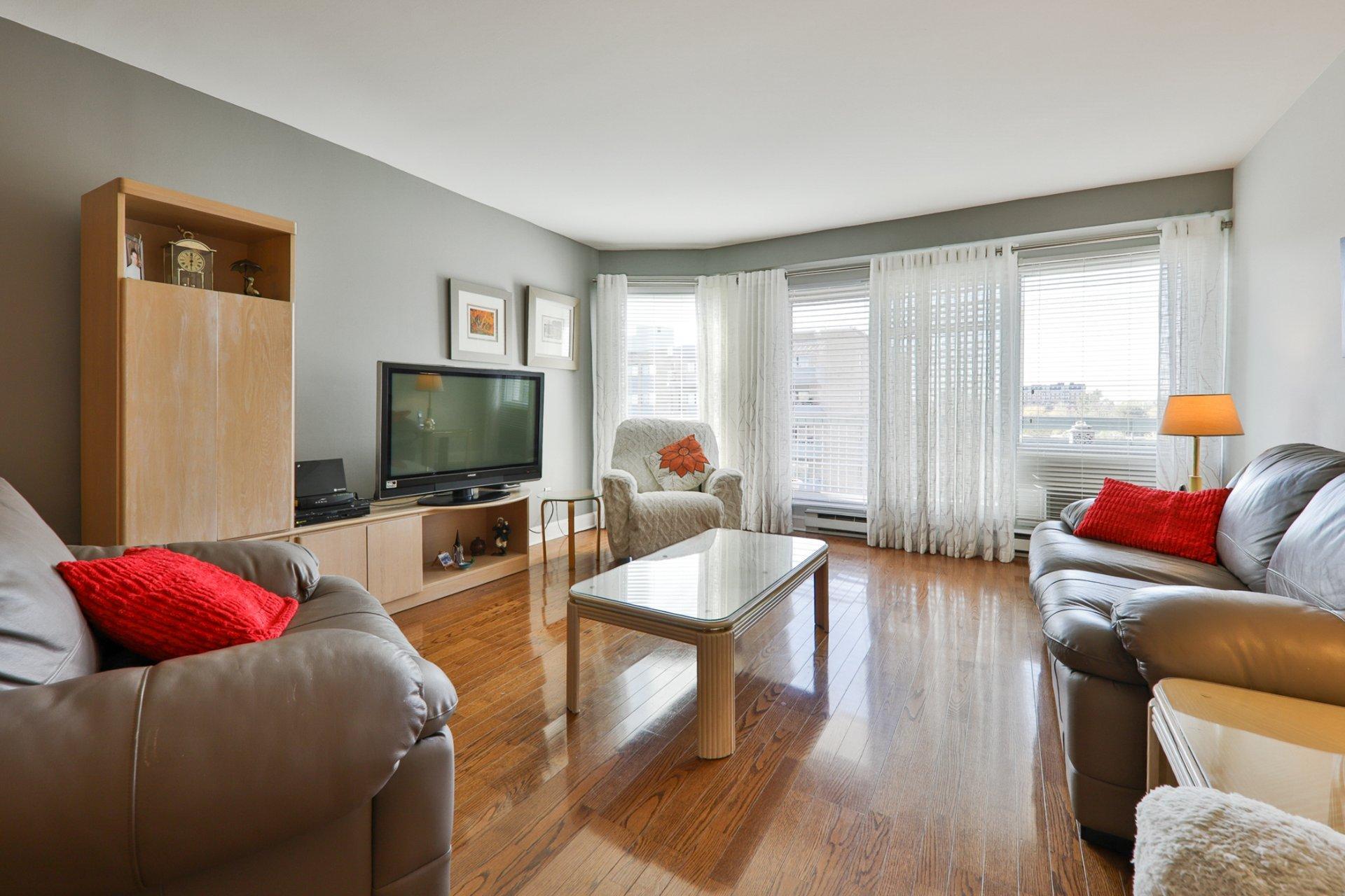 









4191


Rue de la Seine

, 506,
Laval (Chomedey),




QC
H7W2S7

