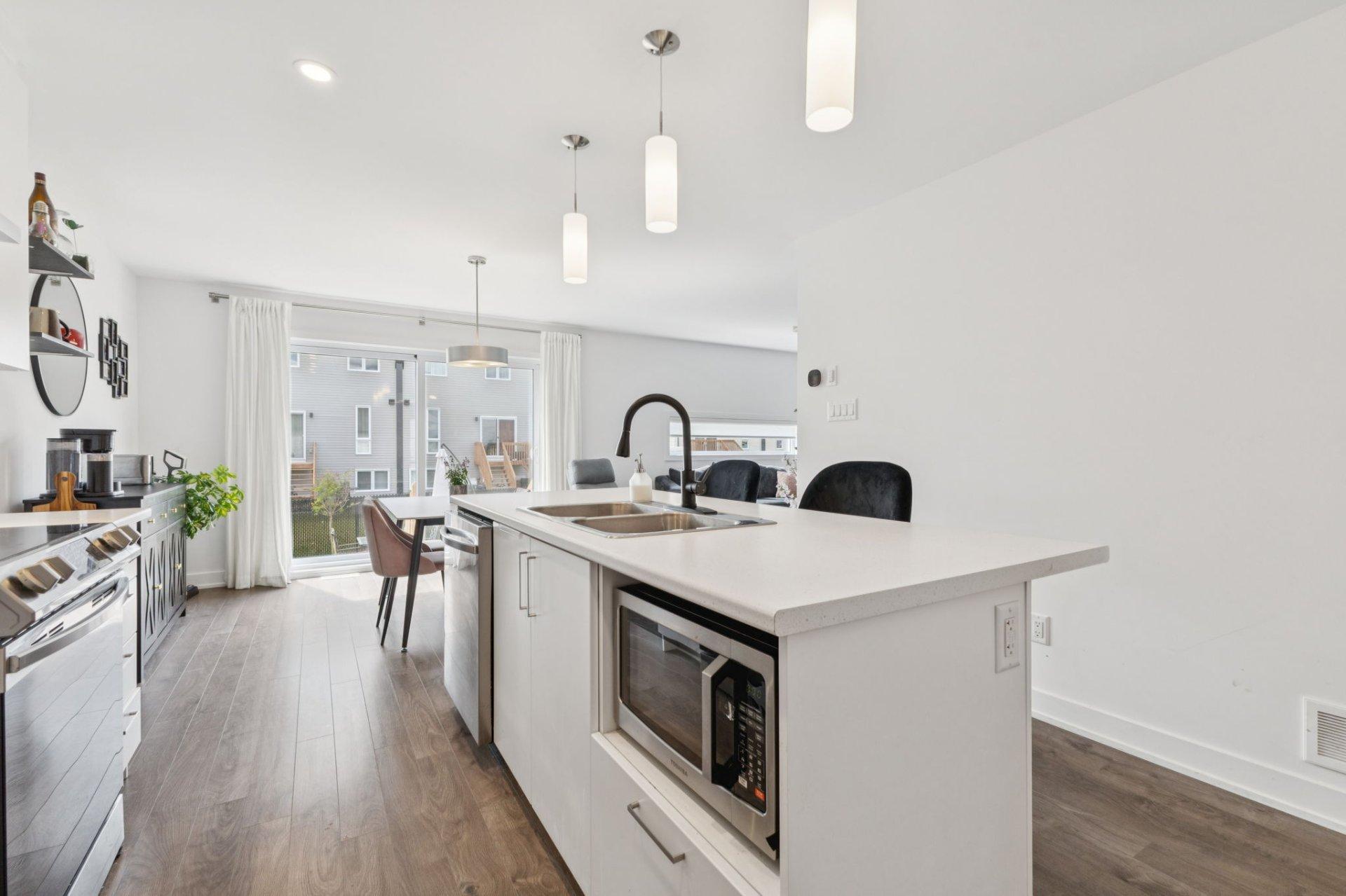 









78


Rue du Débusquage

,
Gatineau (Masson-Angers),




QC
J8M0C8


