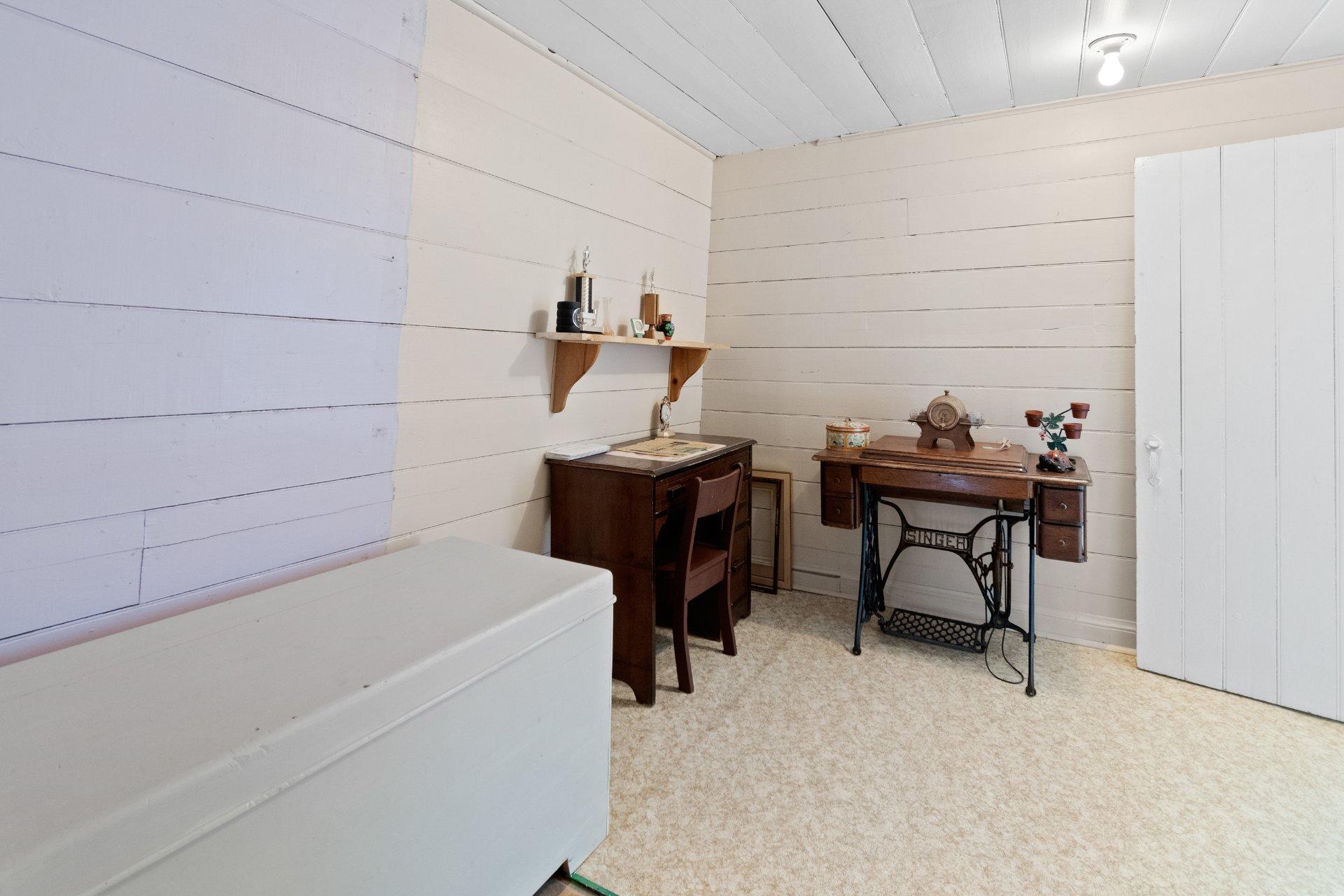 









1687


Rue Principale

,
Saint-Gilles,




QC
G0S2P0

